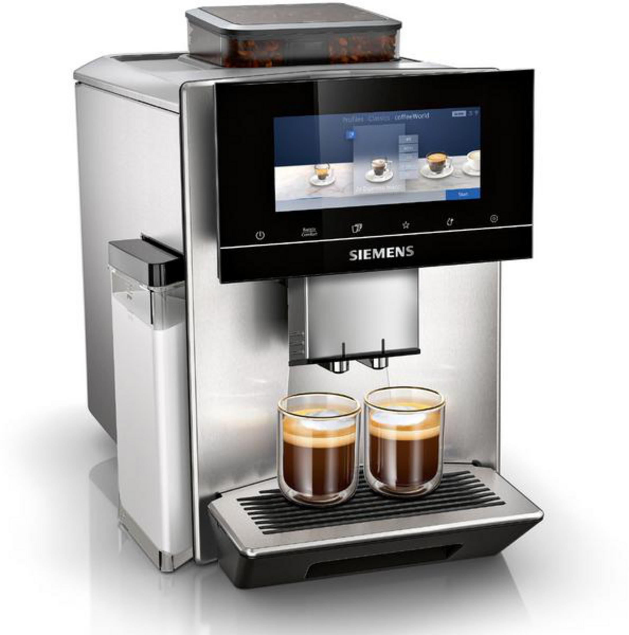 Kaffeemaschine mit Touchscreen, der Kaffeeoptionen anzeigt, und zwei Kaffeegläsern.