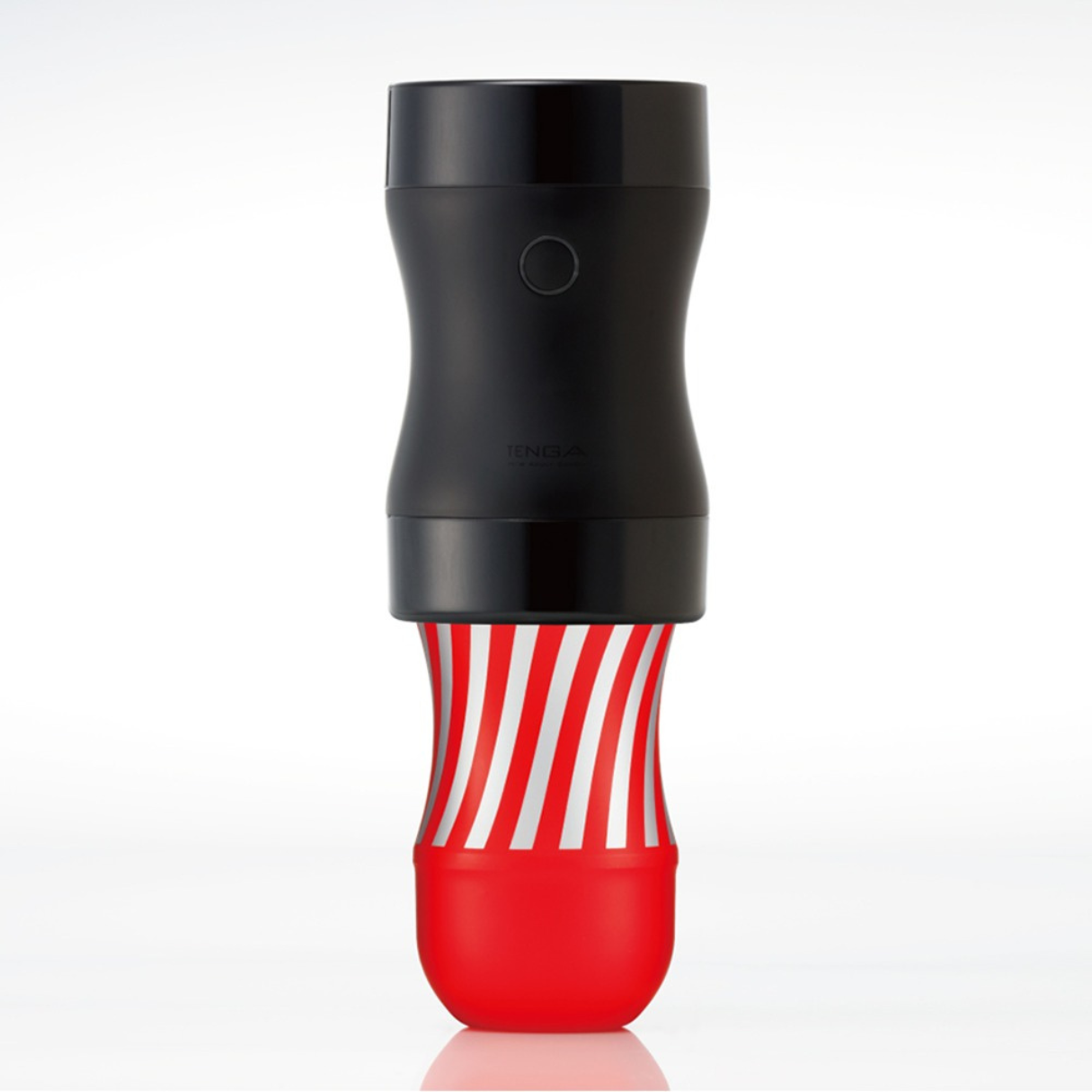 Schwarzes und rotes Sexspielzeug mit gestreiftem Design, auf weißem Hintergrund. Zylindrische Form.