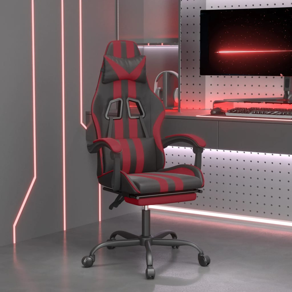 Ein schwarz-roter Gaming-Stuhl. Er hat eine Kopfstütze, Armlehnen und ein rotes Streifendesign. Grauer Hintergrund.