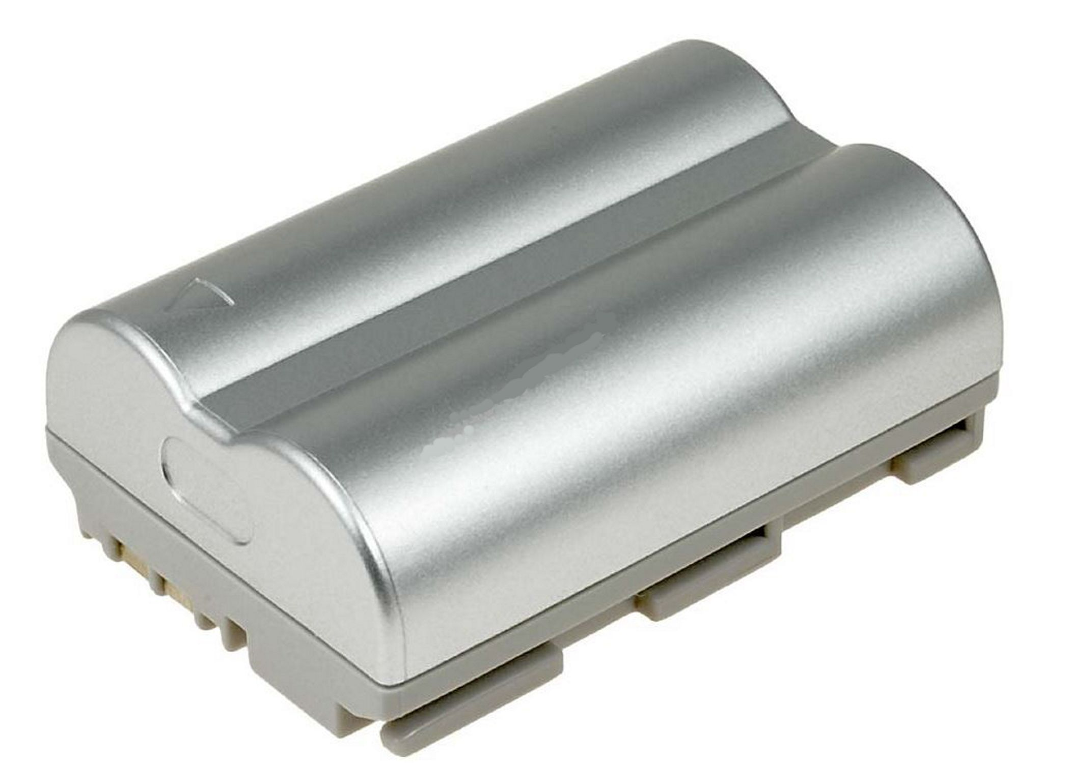 Silberne Kamera-Batterie auf weißem Hintergrund.