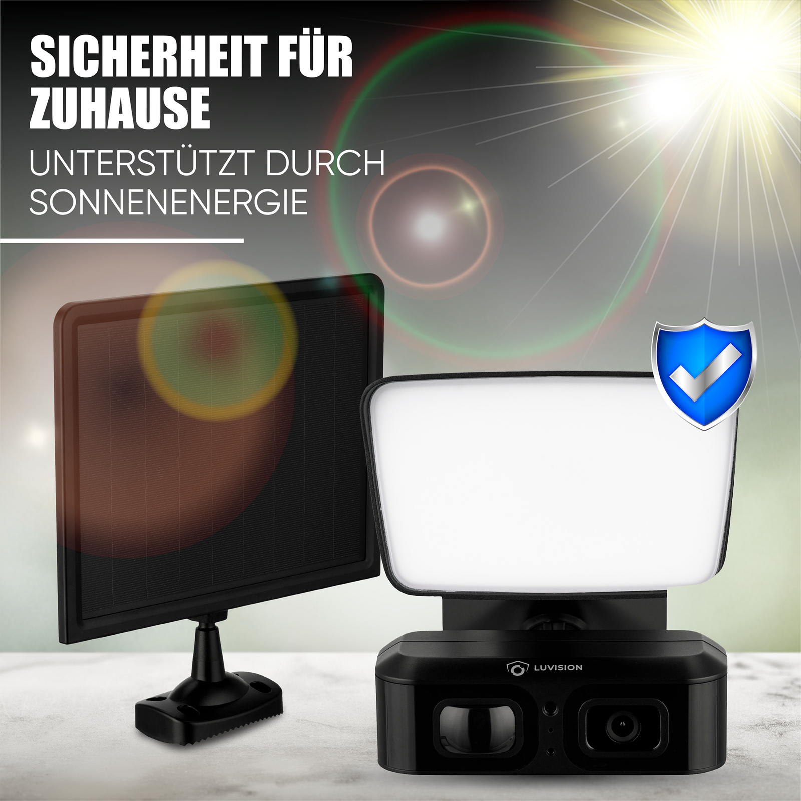 Ein schwarzer Sicherheitsscheinwerfer mit Solarpanel, Text und blauem Schild mit Häkchen.