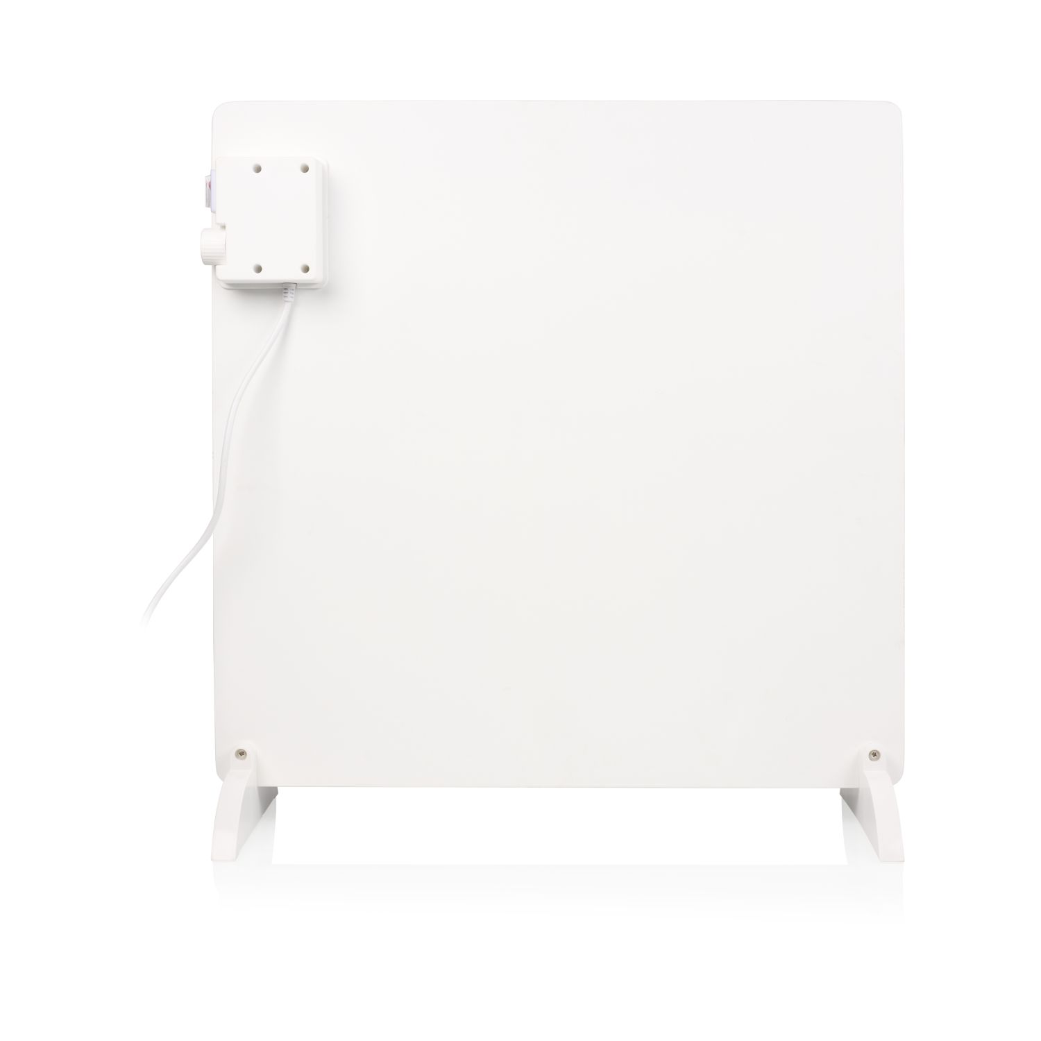 Witte elektrische kachel met een bedieningspaneel aan de zijkant, staand op een witte achtergrond.