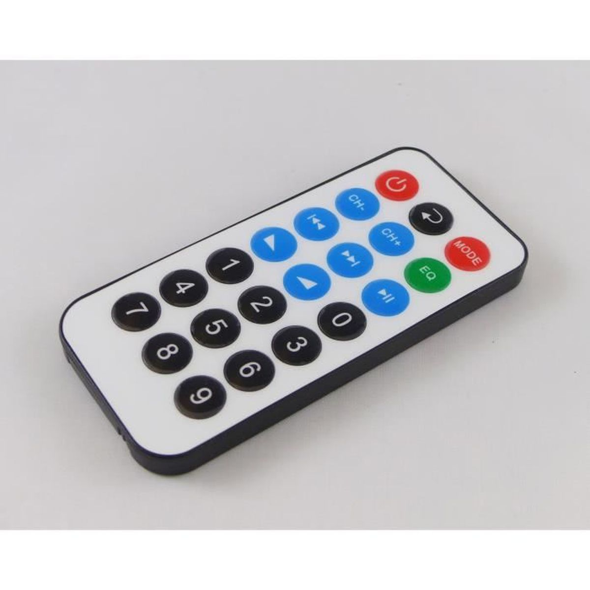 Un telecomando bianco con tasti numerici neri e tasti funzione blu.