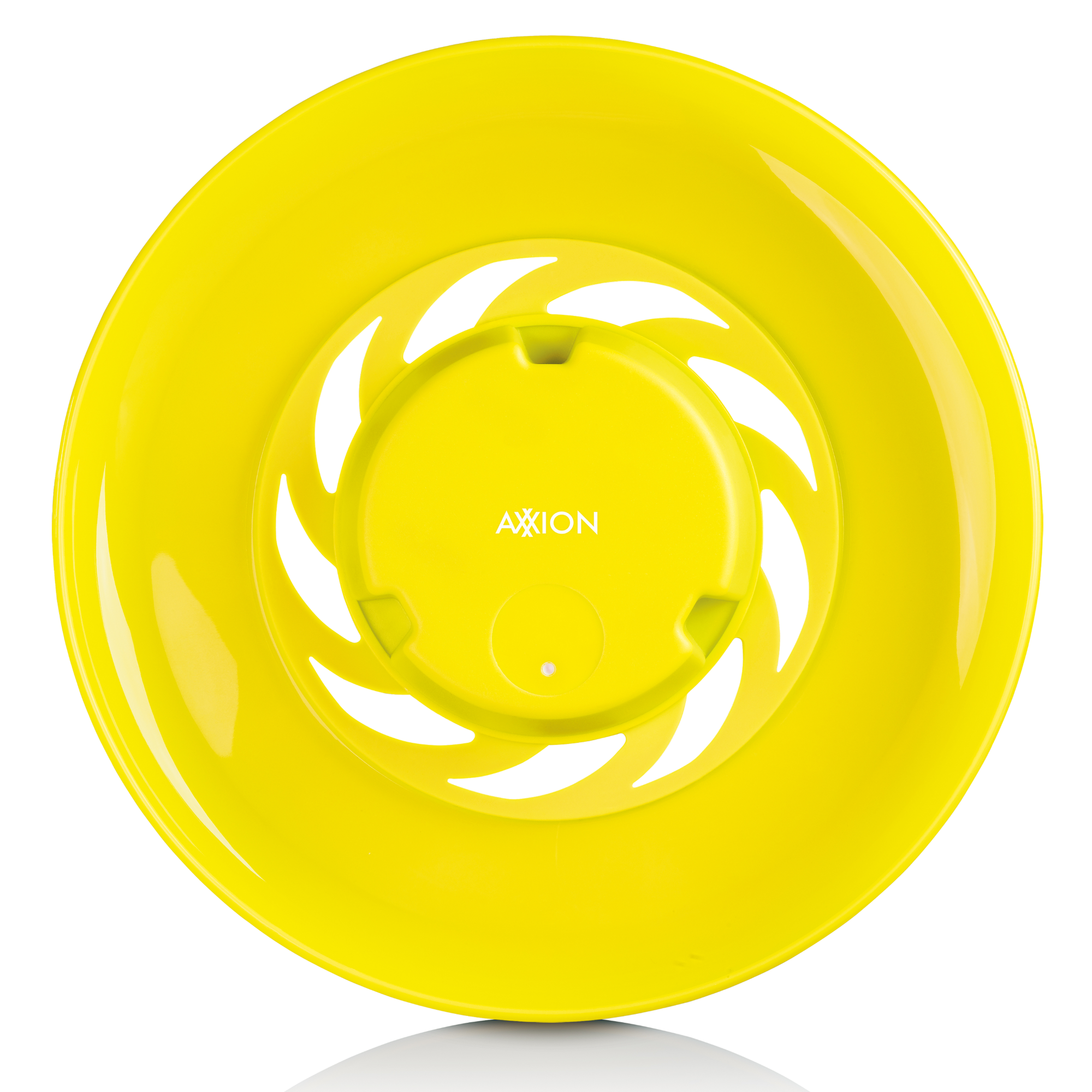 Frisbee giallo Axion. Ha un mozzo centrale con il nome del marchio e design ritagliati.