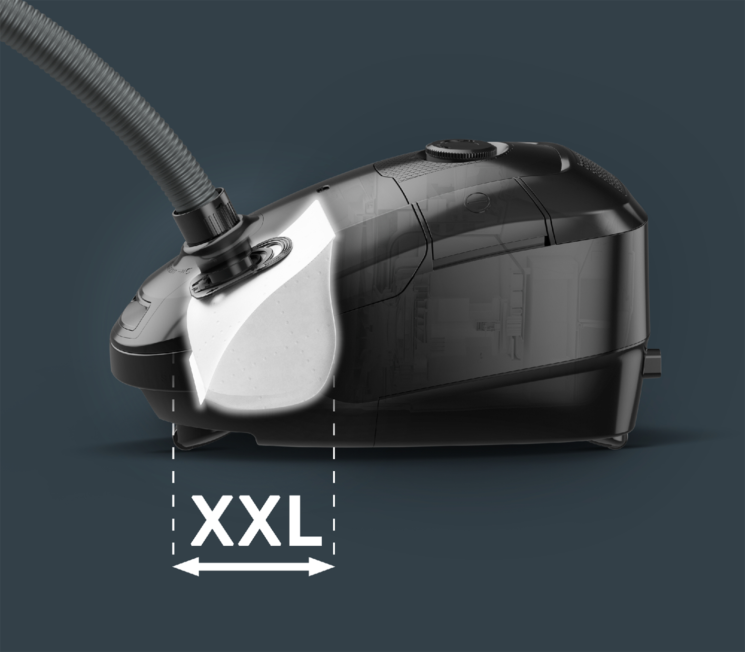 Czarny odkurzacz z białymi oznaczeniami wskazującymi pojemność XXL. Szary wąż na górze.