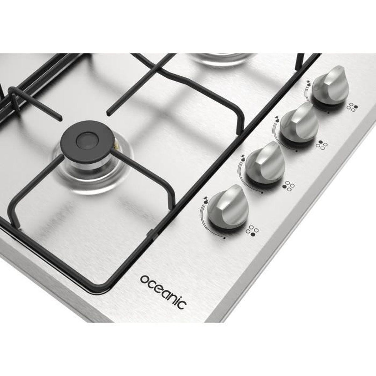 Un piano cottura in acciaio inossidabile con quattro manopole.