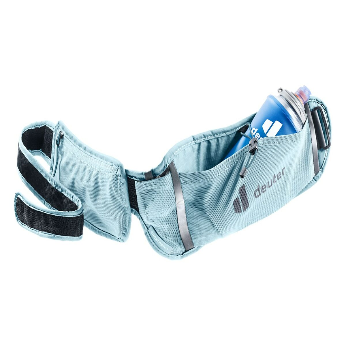 Blau-schwarze Bauchtasche mit Wasserflasche darin.