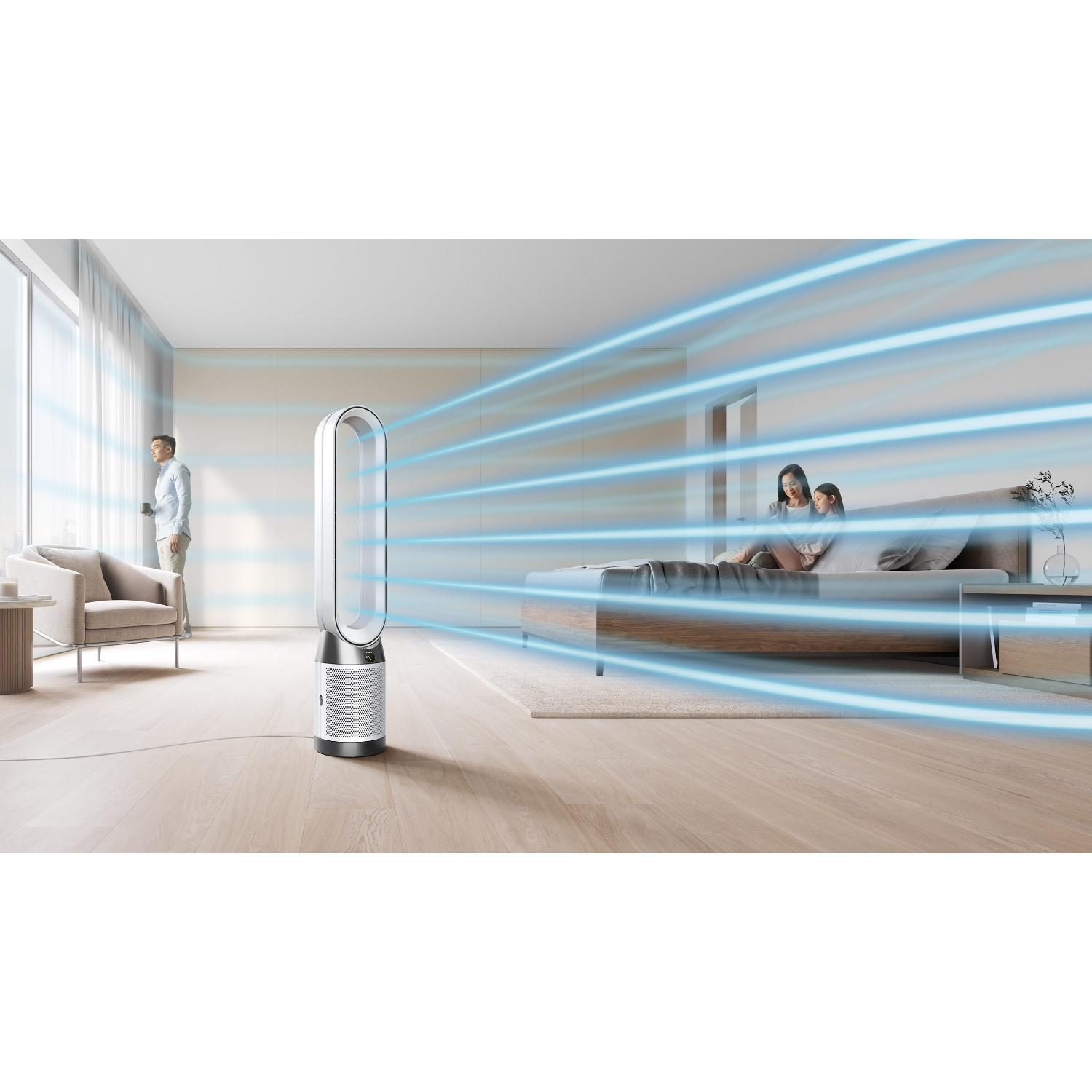 Escena de sala con ventilador, personas y líneas de flujo de aire azul.