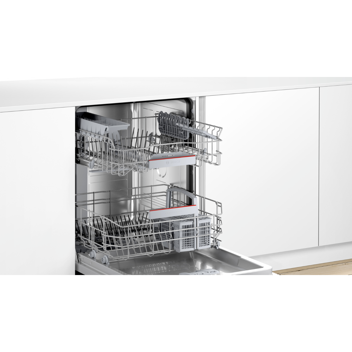 Vaatwasser interieur met rekken. Zicht van binnen. Bosch merk.