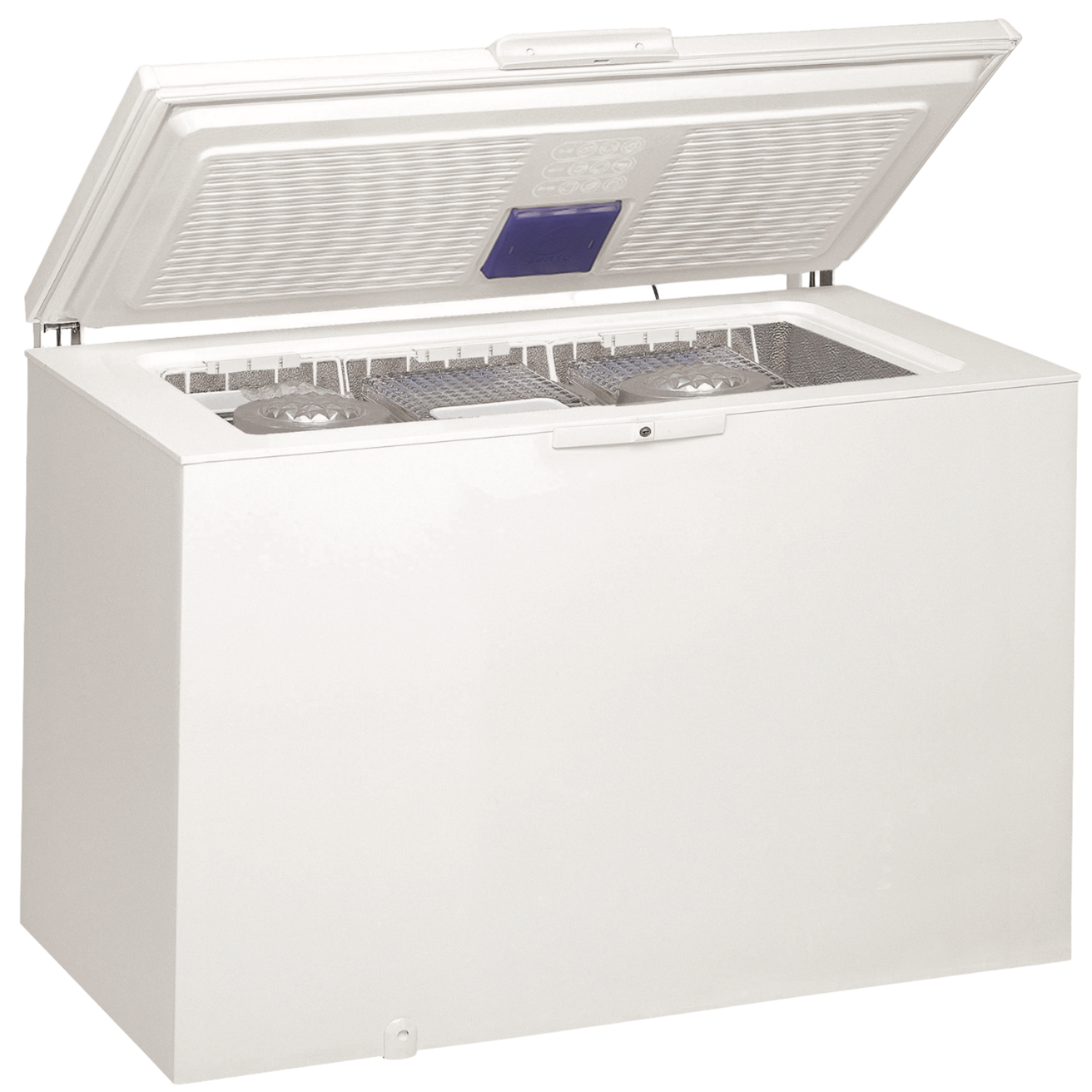 Congelatore a pozzetto bianco con coperchio aperto. Interno con due cestelli e pannello blu.