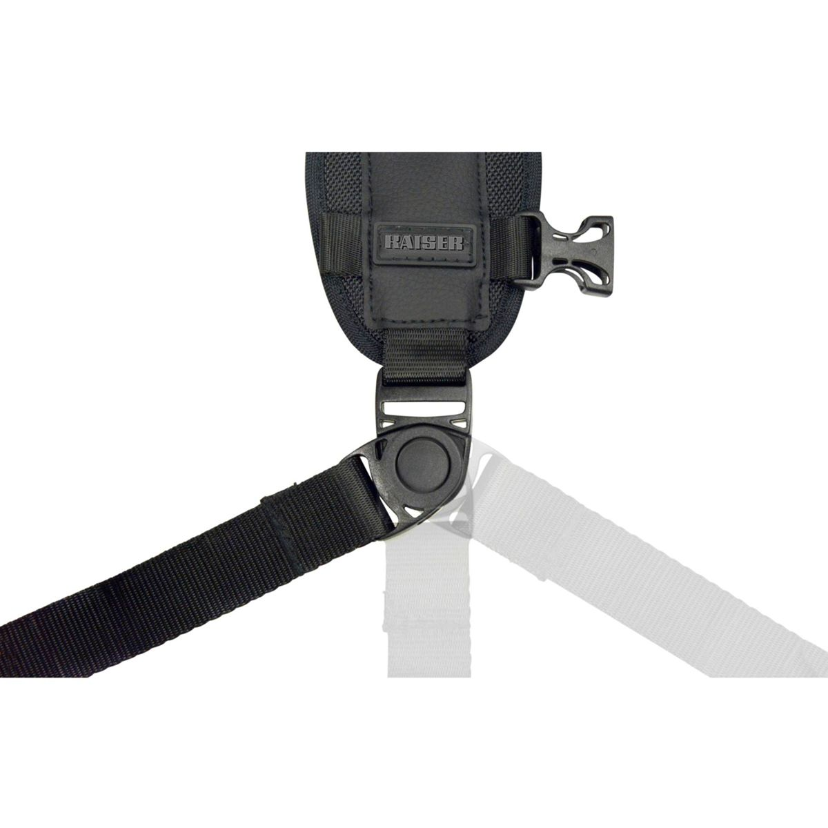 Czarny łącznik paska do aparatu z napisem KAISER.
