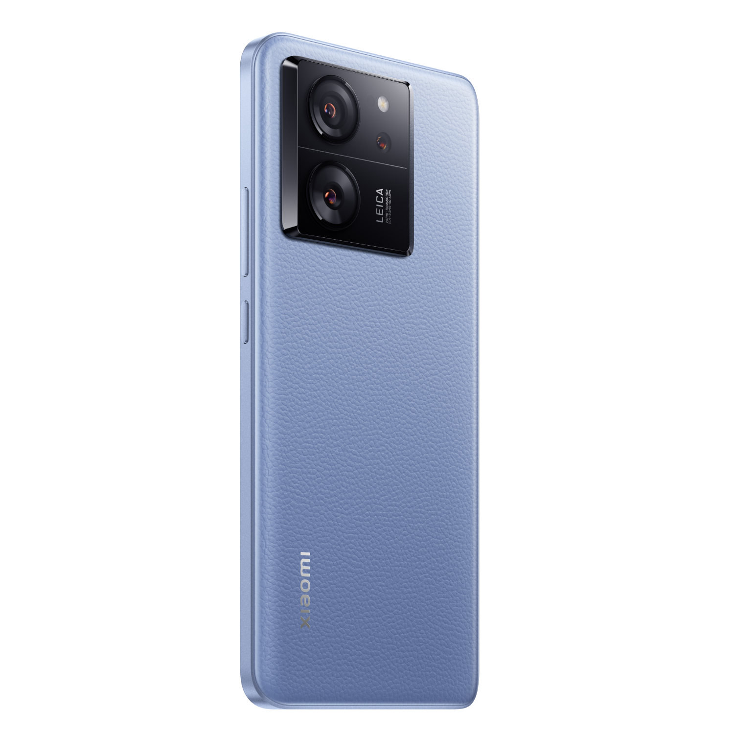 Niebieski telefon z potrójnym aparatem, marką Leica i teksturowanym tyłem. Czarne tło.