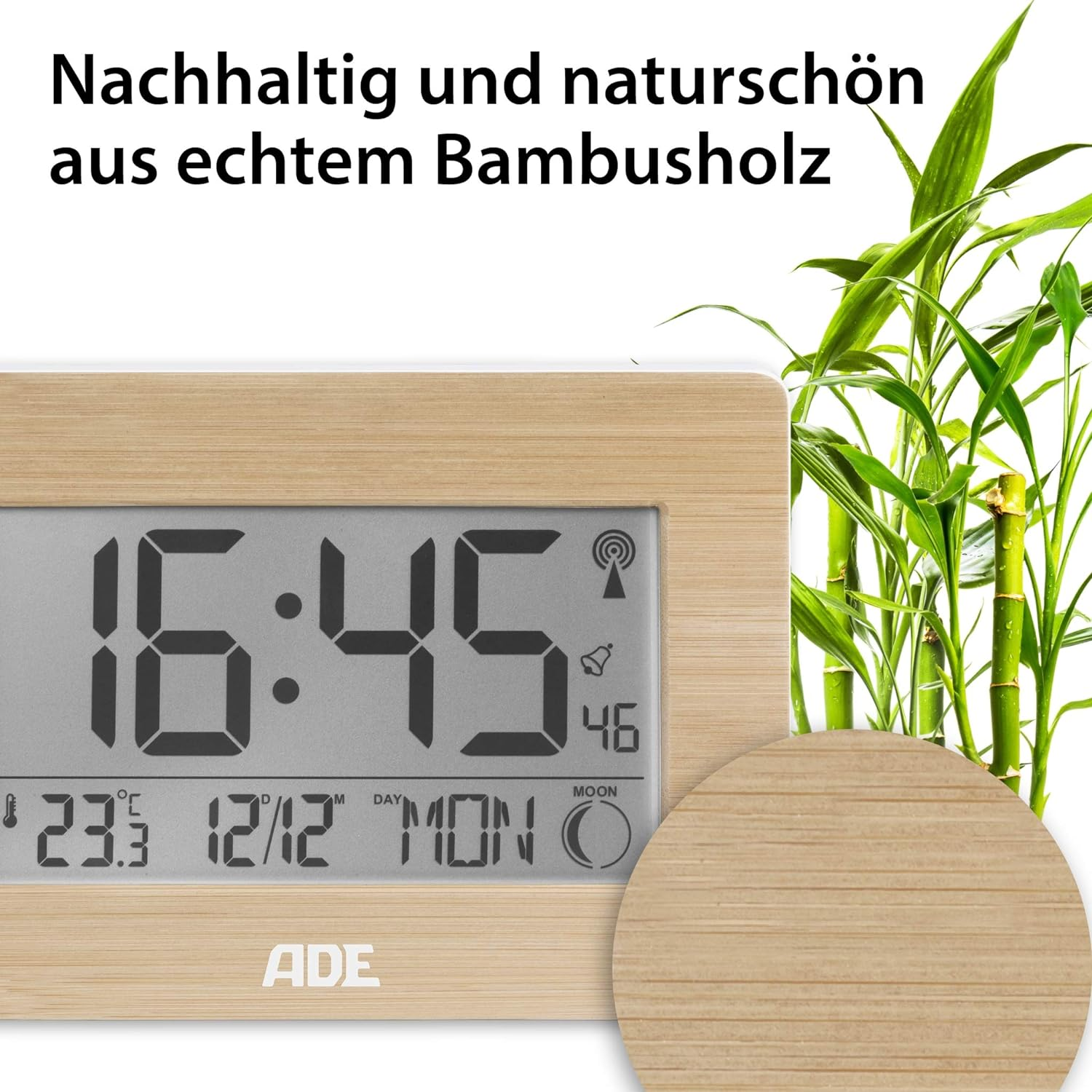 Eine Digitaluhr aus Bambus, die Zeit, Datum und Temperatur anzeigt.