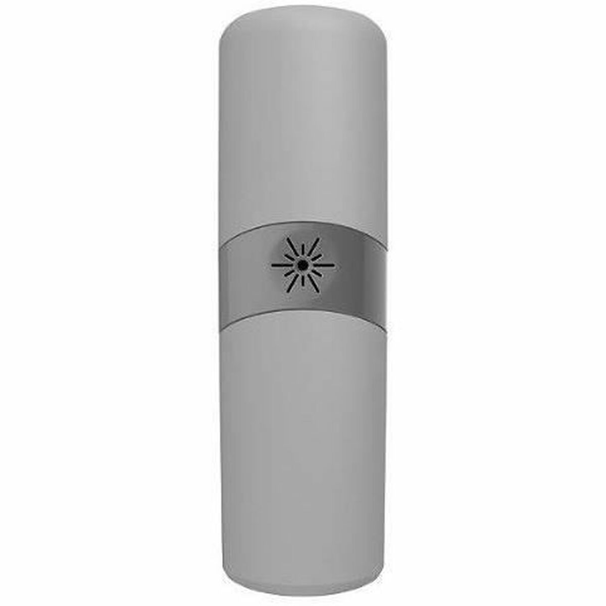 Graues, zylindrisches Gerät mit silbernem Band und dunklem Symbol. Weißer Hintergrund.