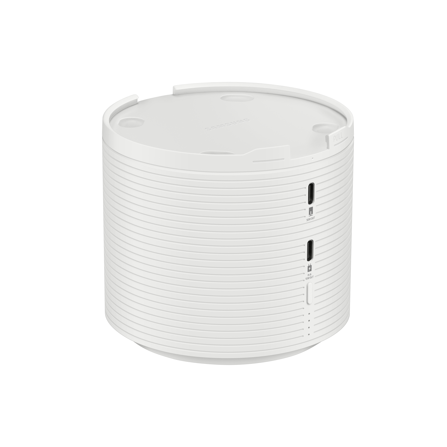 Un altavoz Samsung blanco con dos puertos USB-C y una toma de corriente sobre fondo negro.