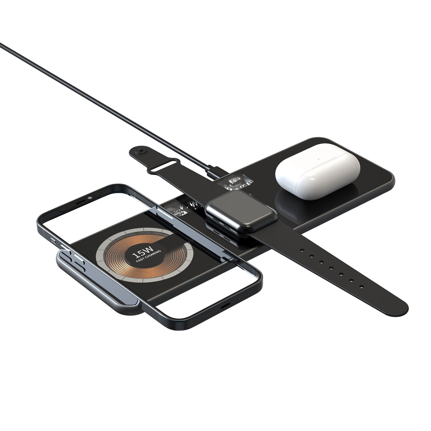 Base di ricarica wireless con telefono, orologio e auricolari. Superficie nera. Sfondo bianco.