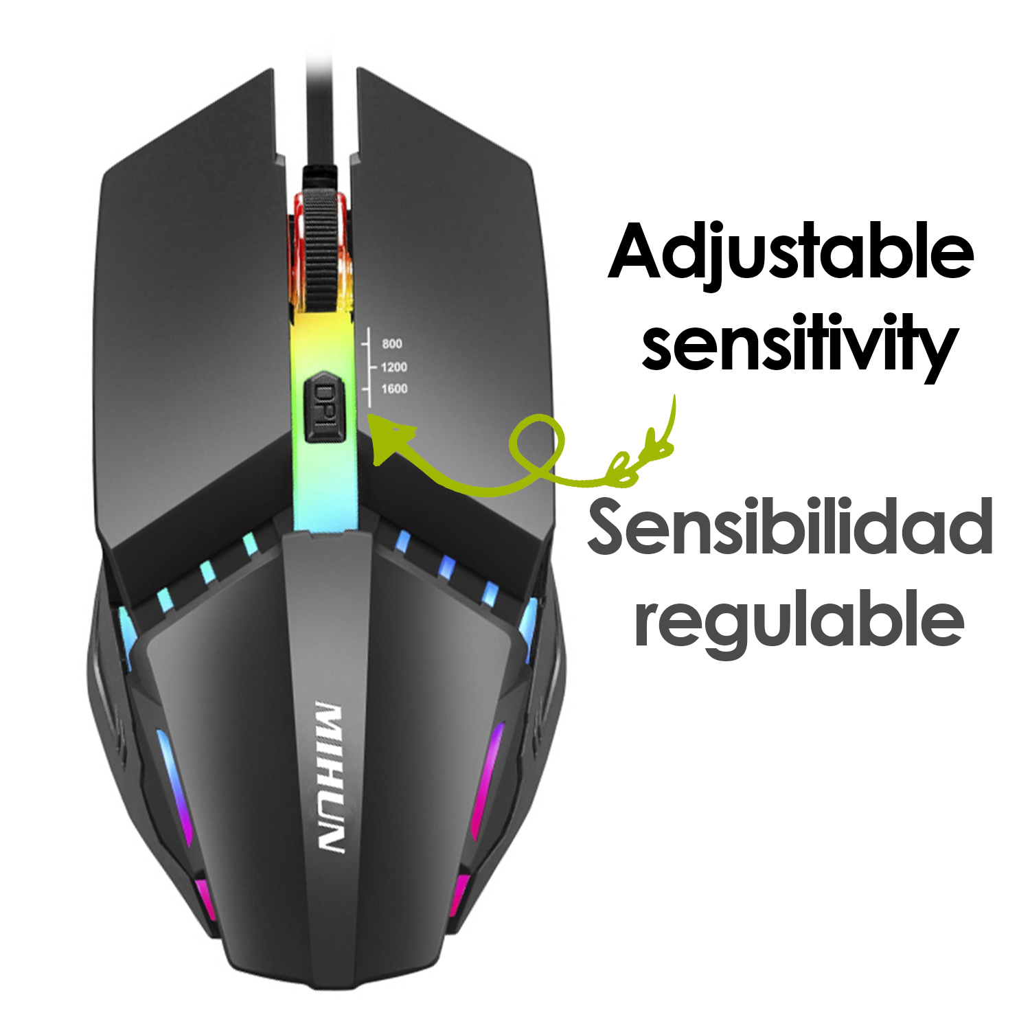 Un ratón para juegos negro con sensibilidad ajustable indicada por una flecha verde y texto en inglés y español.