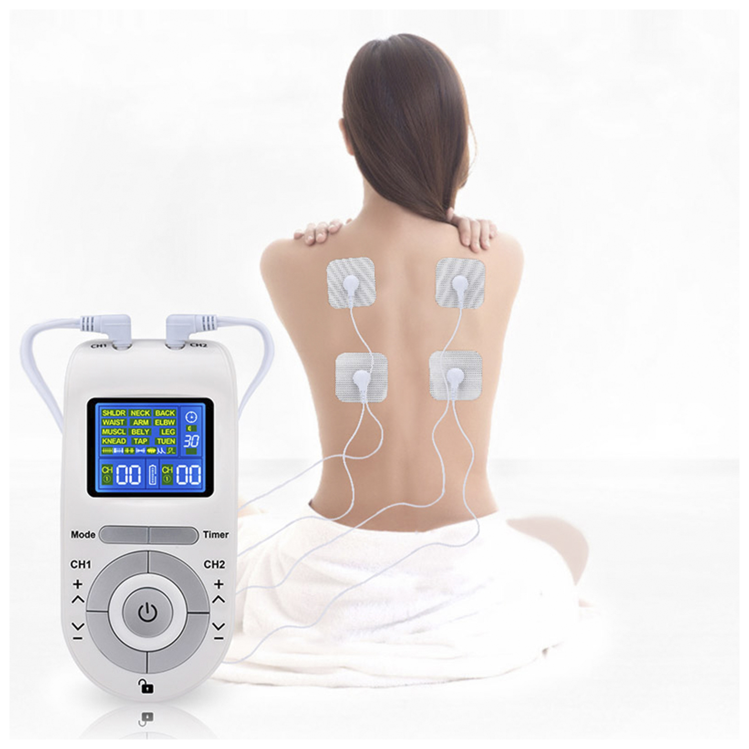 Espalda de una mujer con electrodos, frente a un dispositivo con pantalla y botones.