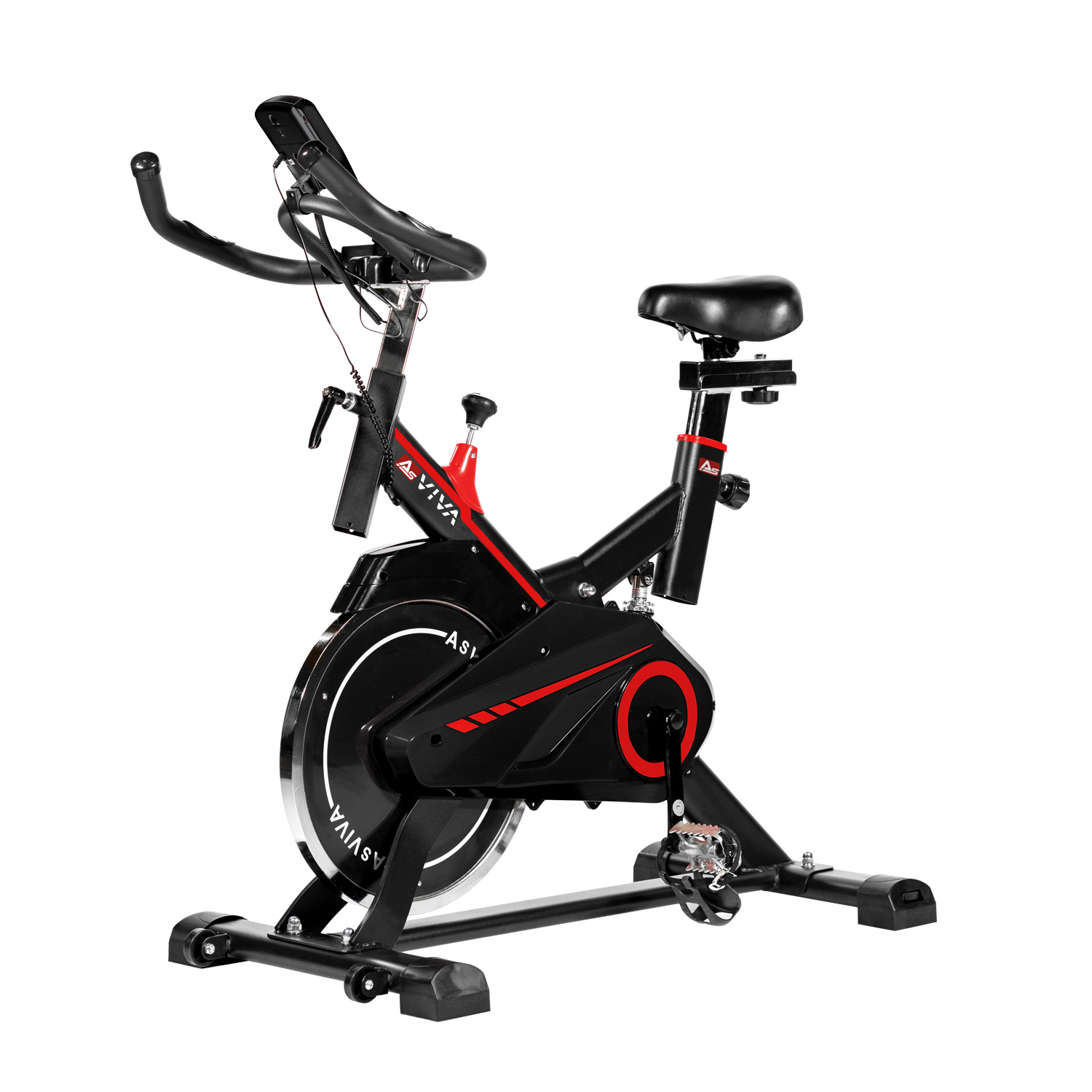 Schwarz-rotes Heimtrainer mit Sitz, Griffen und Display. Das Fahrrad steht auf schwarzem Sockel.