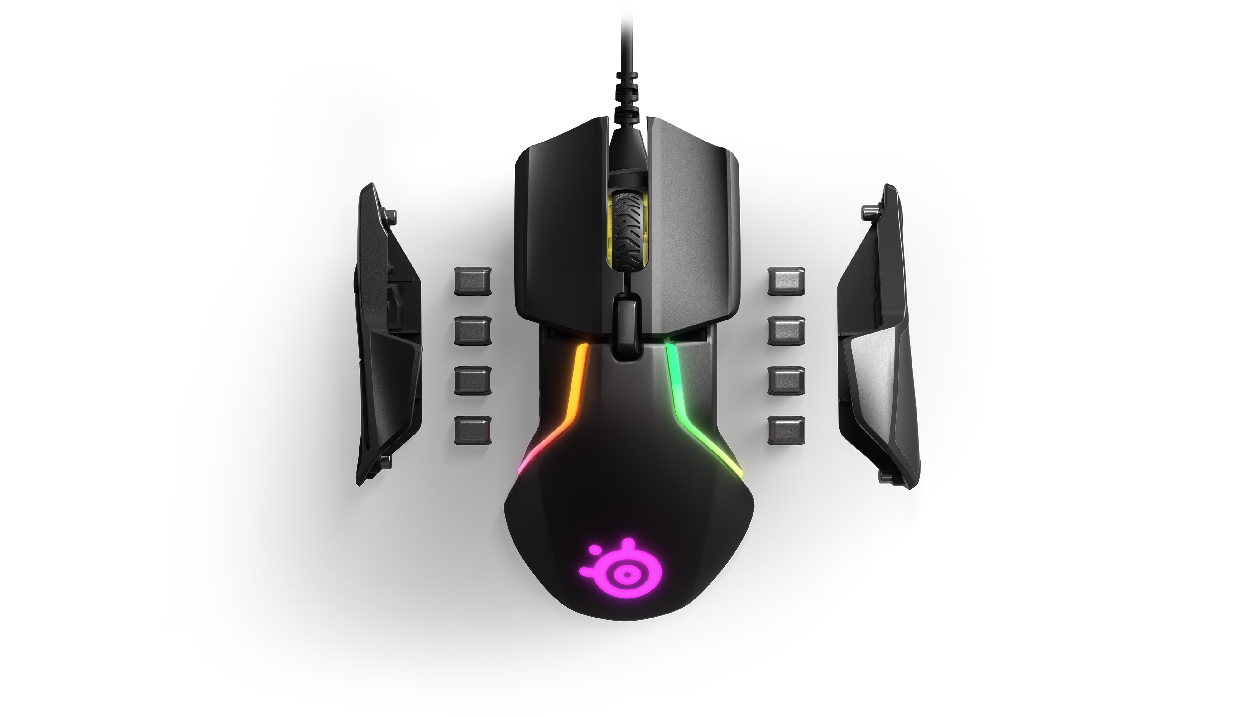 Eine schwarze Gaming-Maus mit abnehmbaren Seitenteilen und RGB-Beleuchtung.
