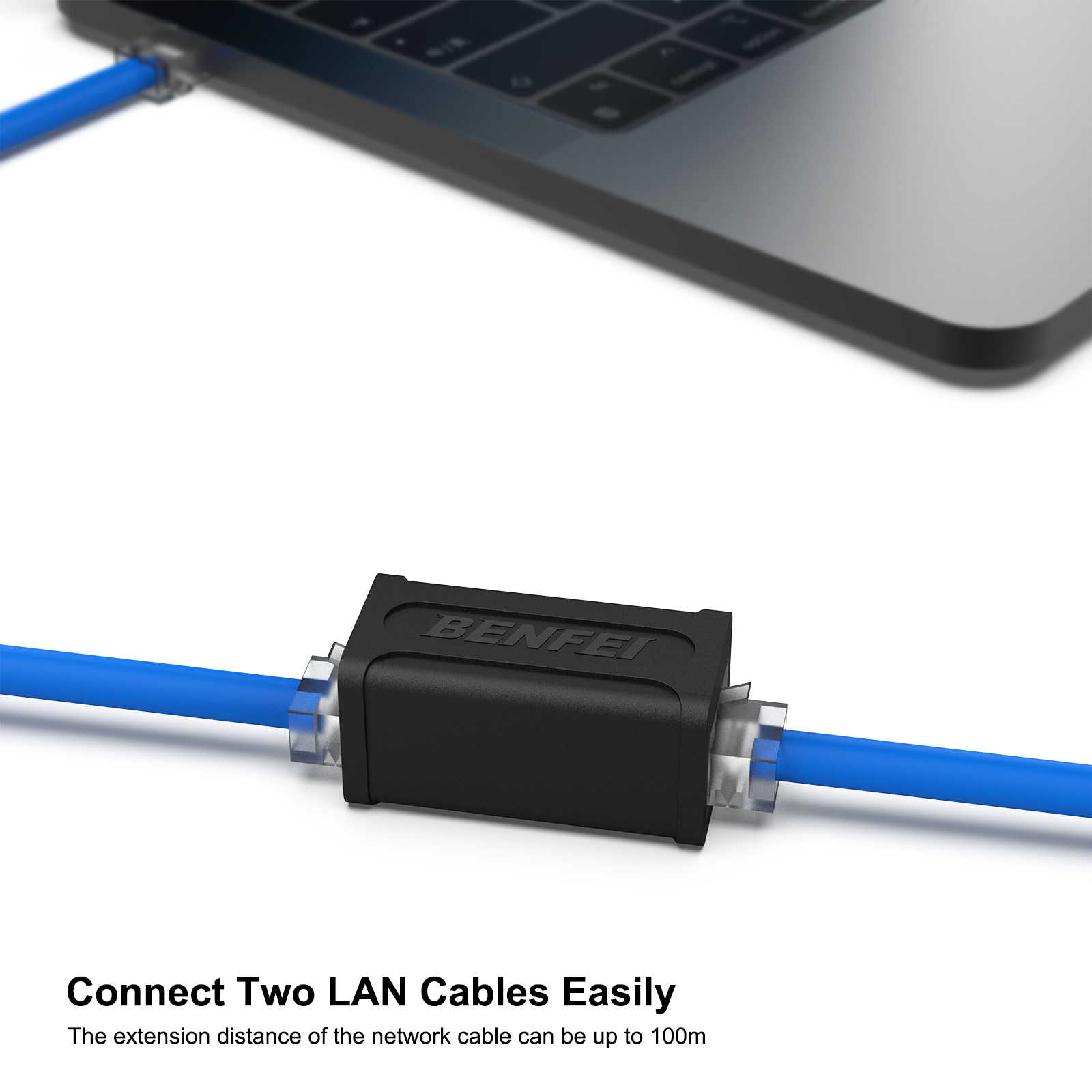 Blaues LAN-Kabel, verbunden mit schwarzem Stecker und Laptop. Weißer Hintergrund.