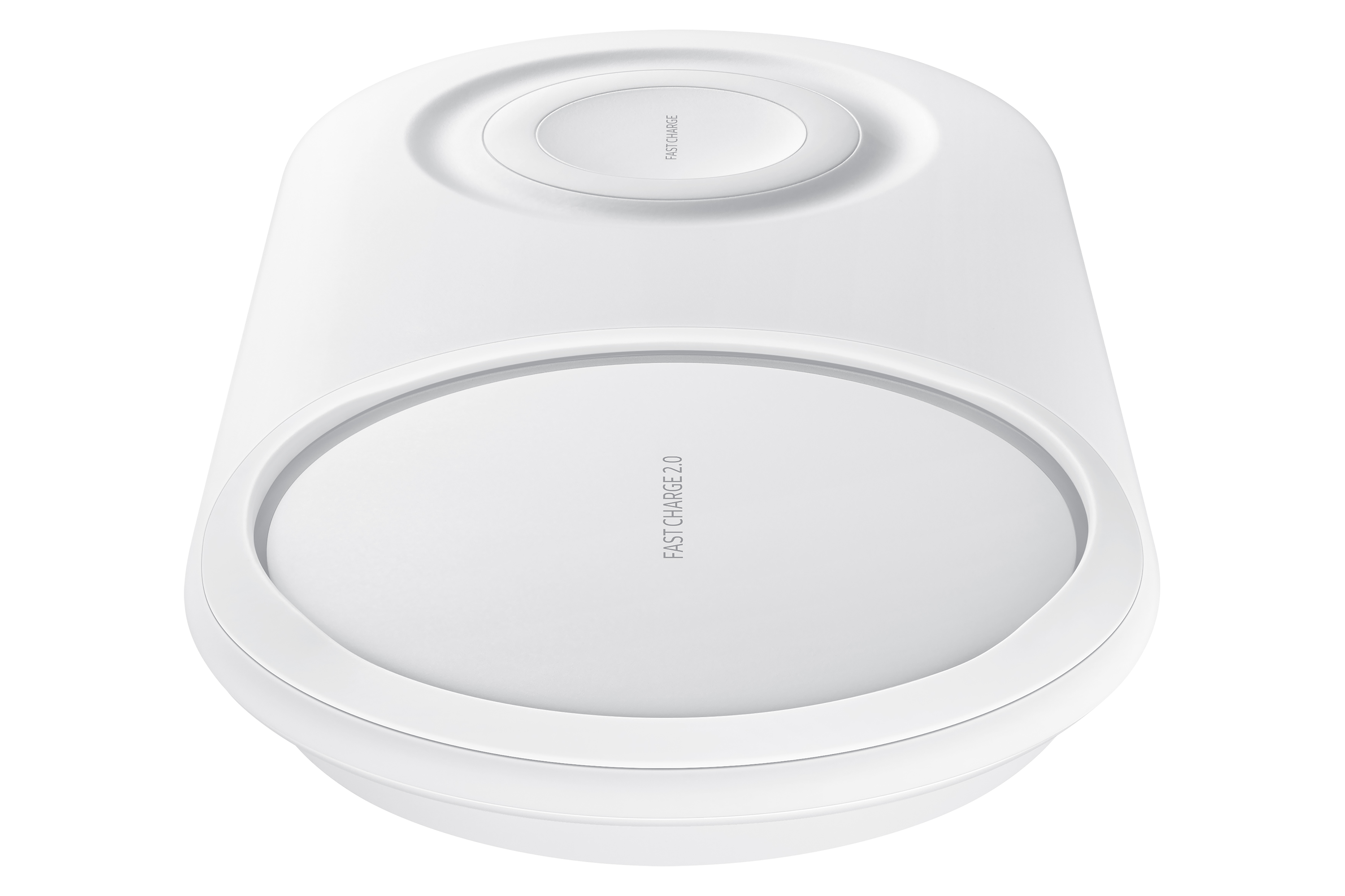 Cargador inalámbrico blanco con texto 'FAST CHARGE 2.0'. Tiene un área de carga circular en el centro.