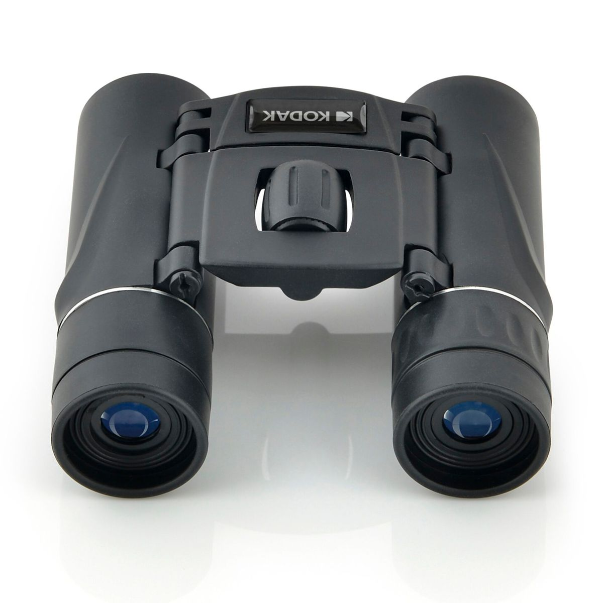 Binocolo Kodak nero, con il marchio sulla parte superiore, su una superficie bianca.