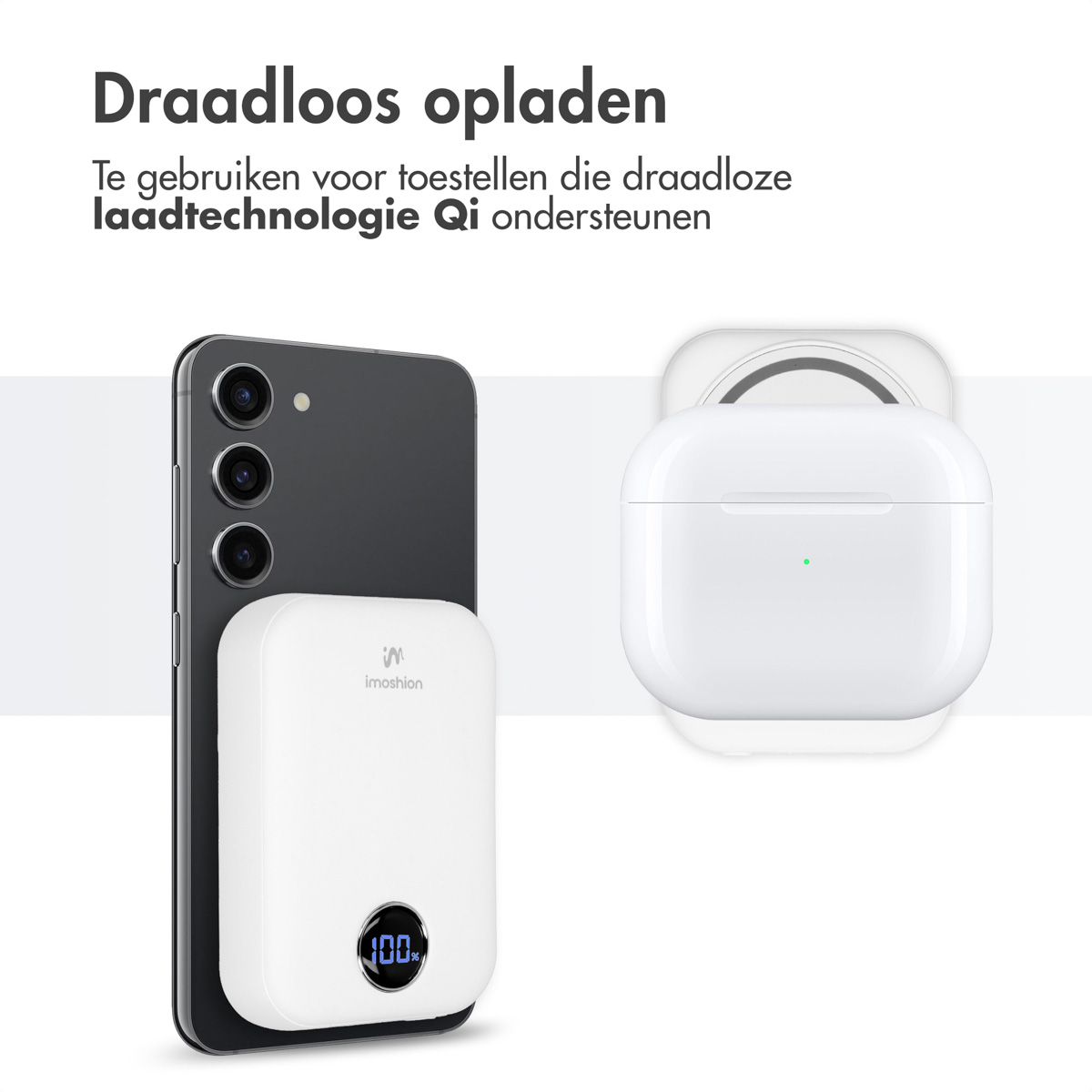 Ein Telefon und eine weiße Powerbank mit 100 % Anzeige sowie ein weißes Kopfhörer-Etui auf weißem Hintergrund.
