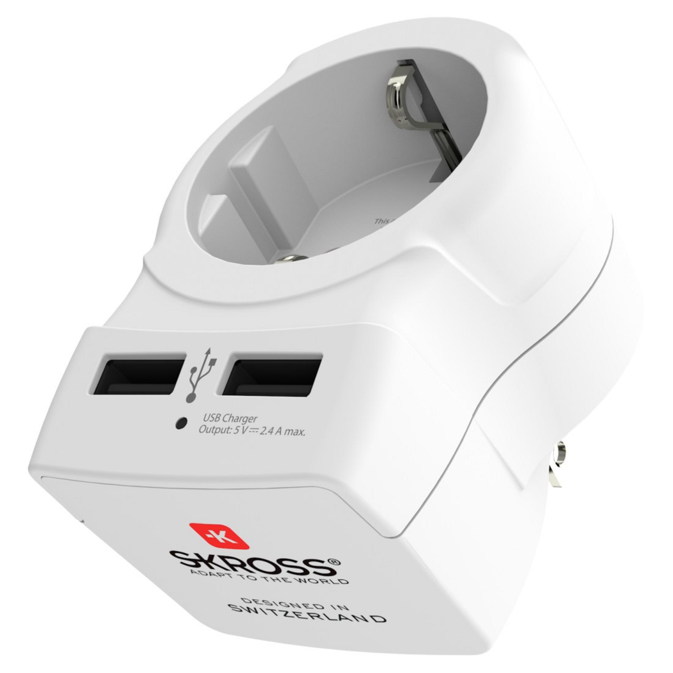 Ein weißer Reiseadapter mit USB-Anschlüssen, entworfen von SKROSS.