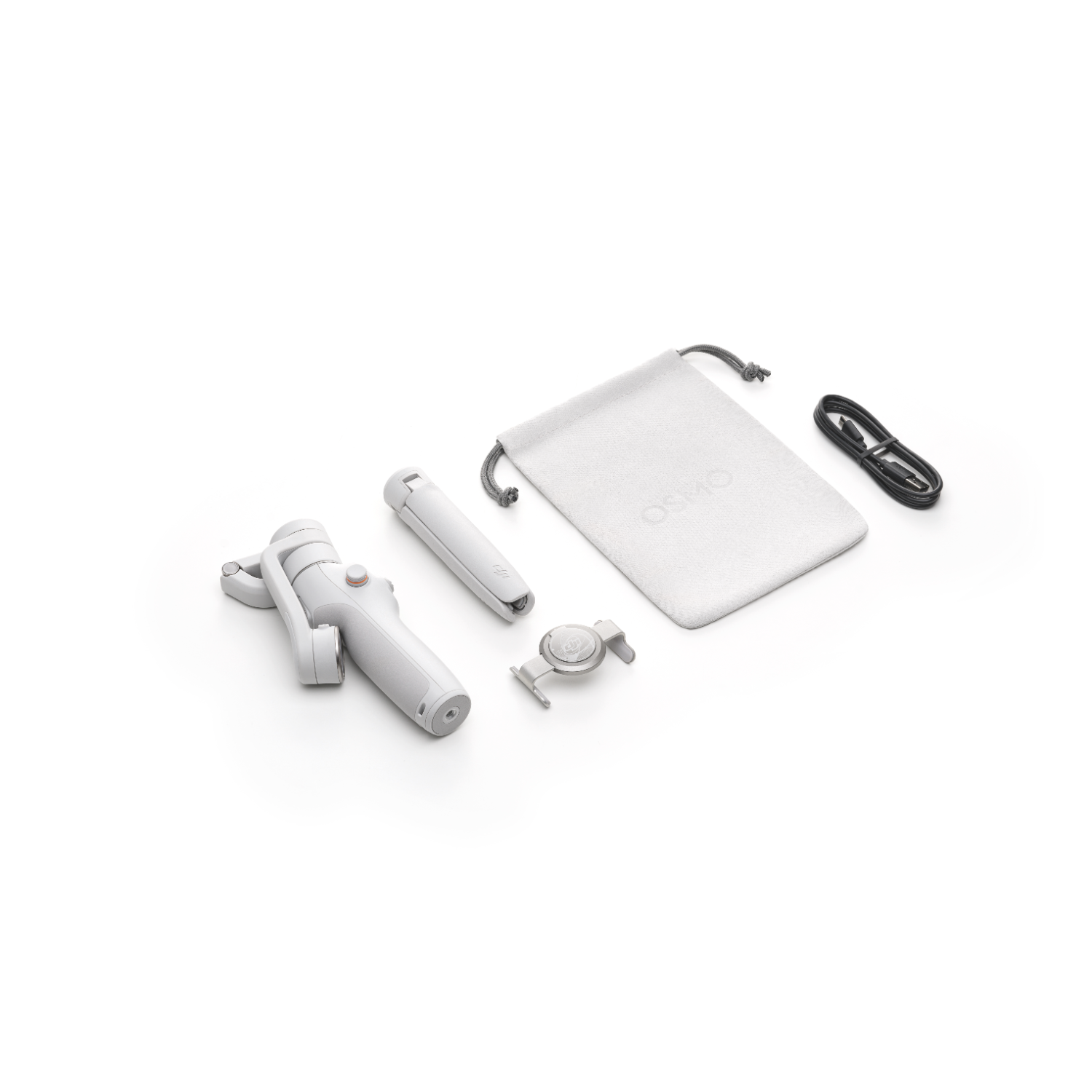 Gimbal DJI Osmo Mobile, accesorios y una funda de transporte sobre una superficie blanca, en ángulo.