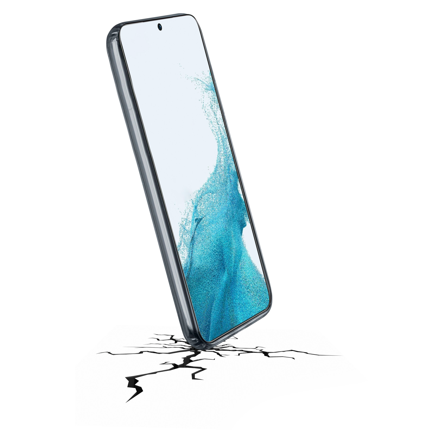 Ein silbernes Smartphone fällt und reißt den Boden auf. Weißer Hintergrund mit Rissen unter dem Telefon.