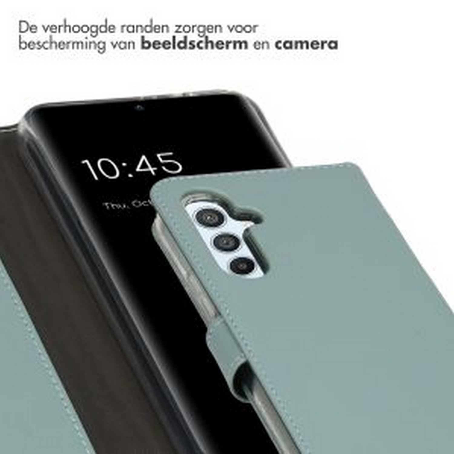 Telefoon in groene portemonnee-hoes met tijd en datum op het scherm.