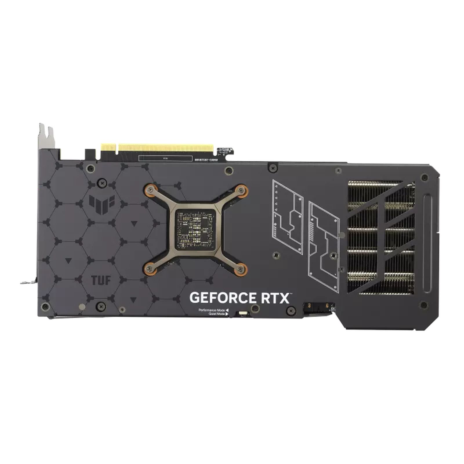 Una scheda grafica nera con il testo 'GEFORCE RTX' visibile.