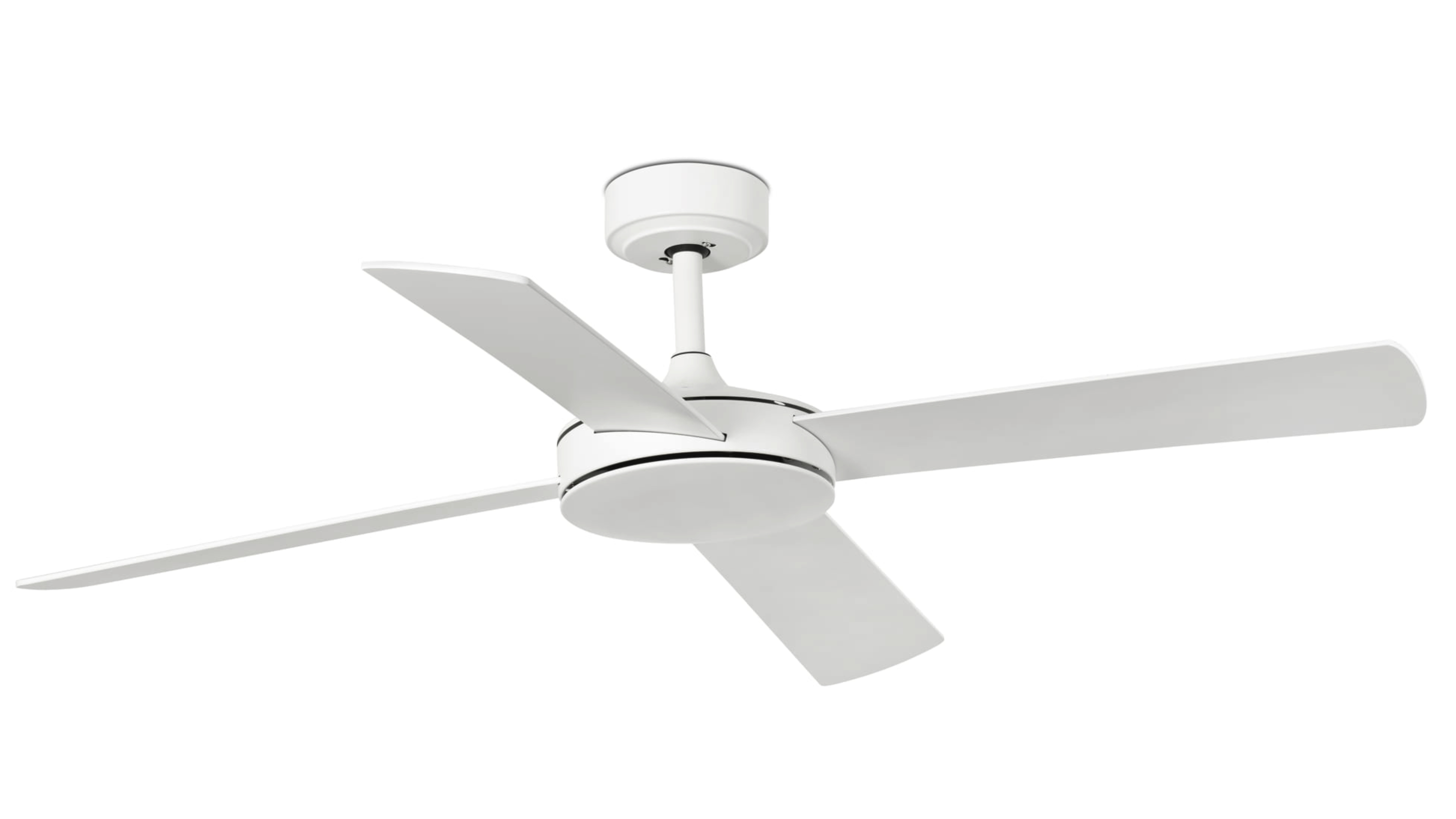 Weißer Deckenventilator mit drei Flügeln, vor weißem Hintergrund.