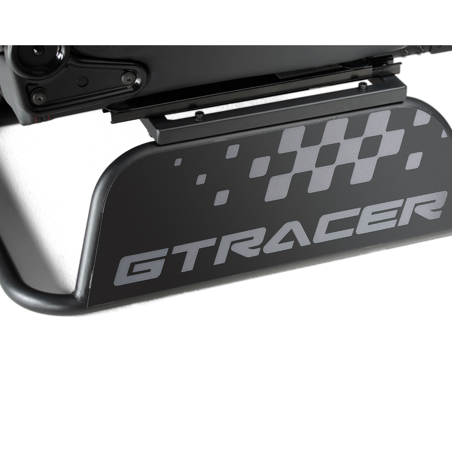 Reposapiés de simulador de carreras con texto GT RACER y un patrón de cuadros, color negro.