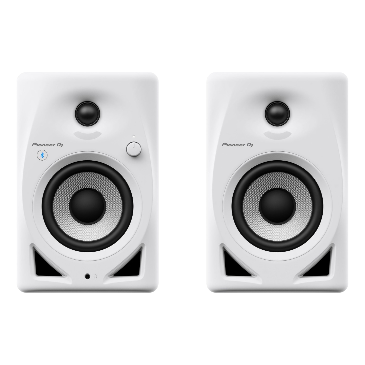 Twee witte Pioneer DJ-luidsprekers met zwarte luidsprekerkegels en een volumeknop.
