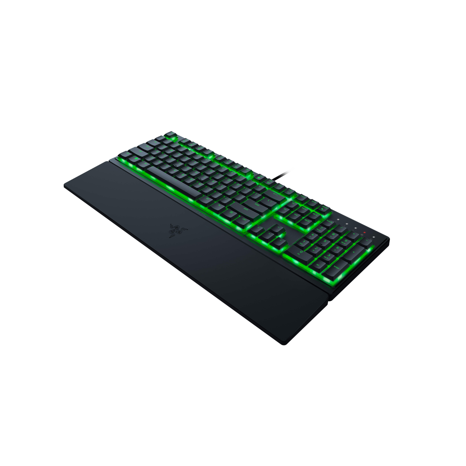 Czarna klawiatura Razer z zielonymi podświetlanymi klawiszami na czarnej powierzchni.
