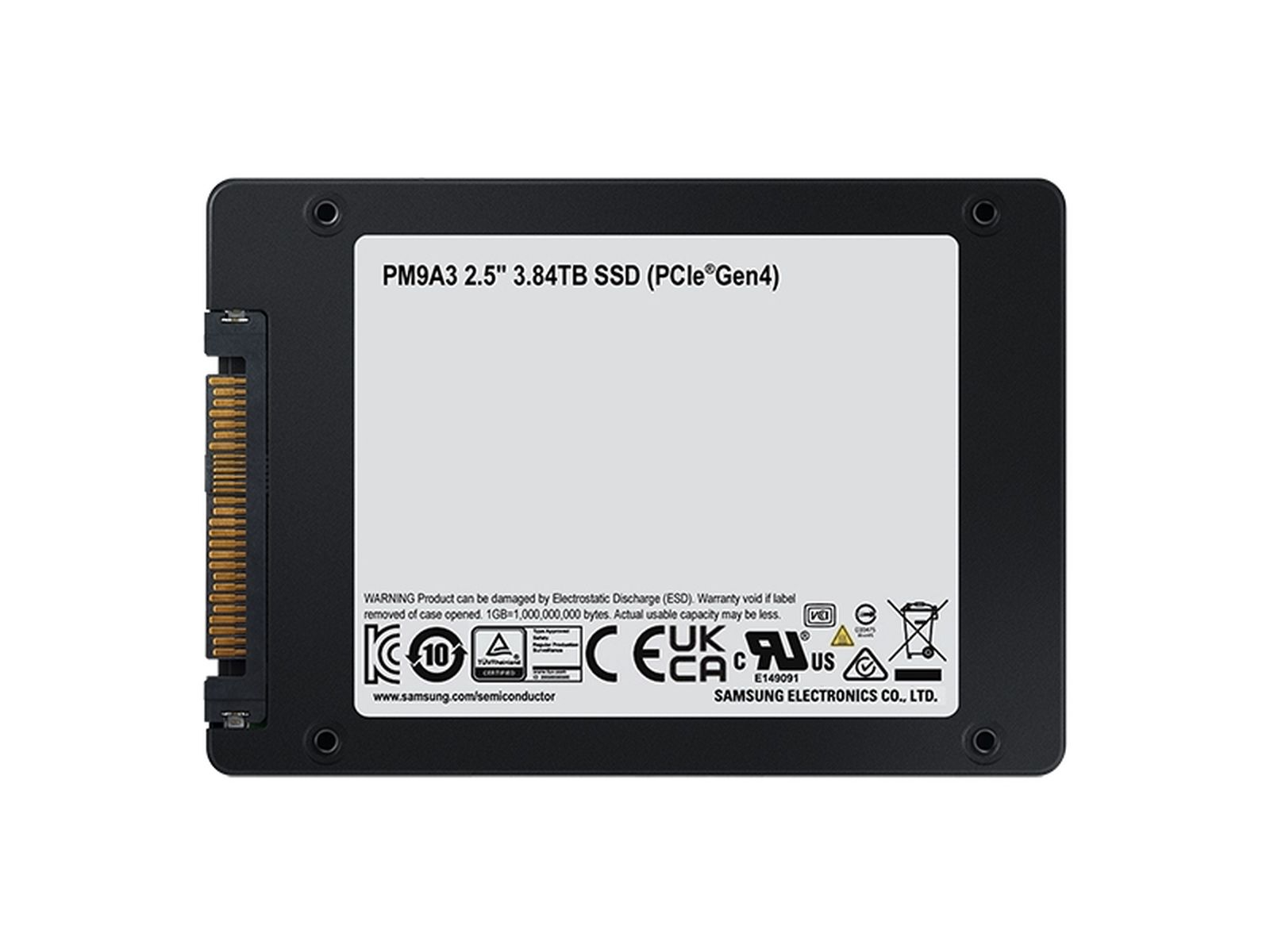 Czarny dysk SSD z etykietą: PM9A3 2,5" 3,84TB SSD (PCIe® Gen4) i etykietą ostrzegawczą.