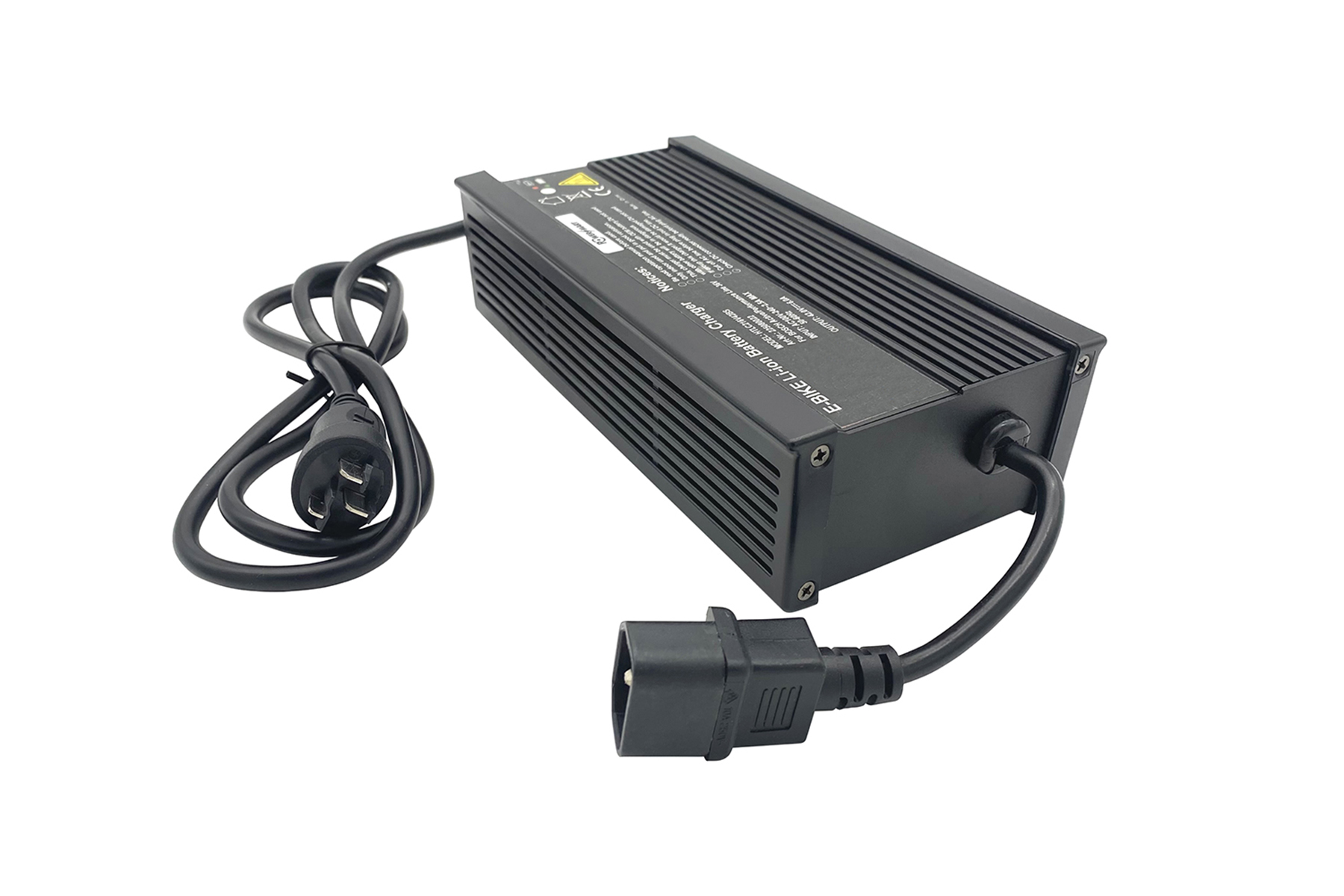 Schwarzes E-Bike Li-Ion Batterieladegerät mit schwarzem Kabel und dreipoligem Stecker.