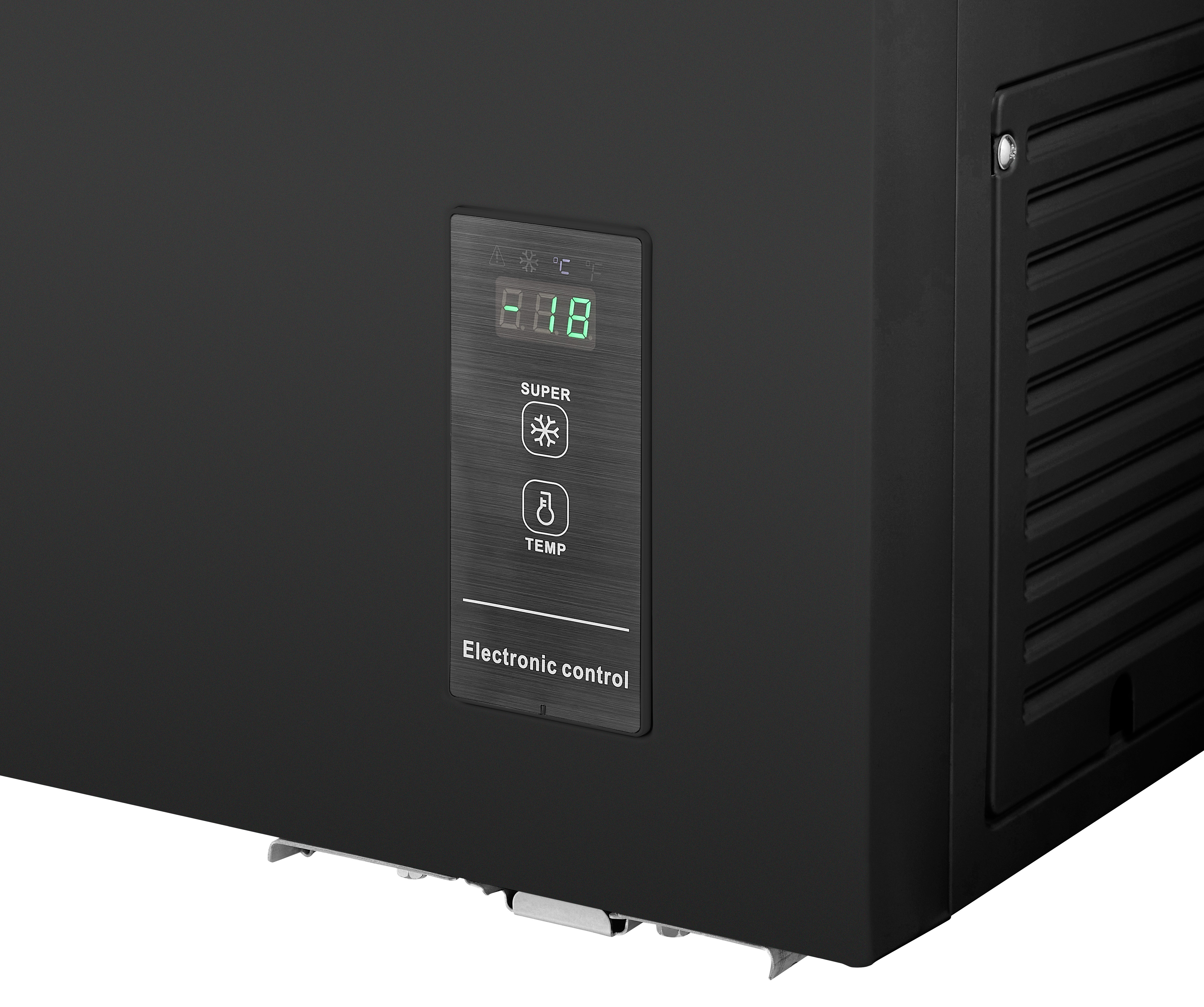 Zwart bedieningspaneel met temperatuur en instellingen. Digitale display en knoppen.