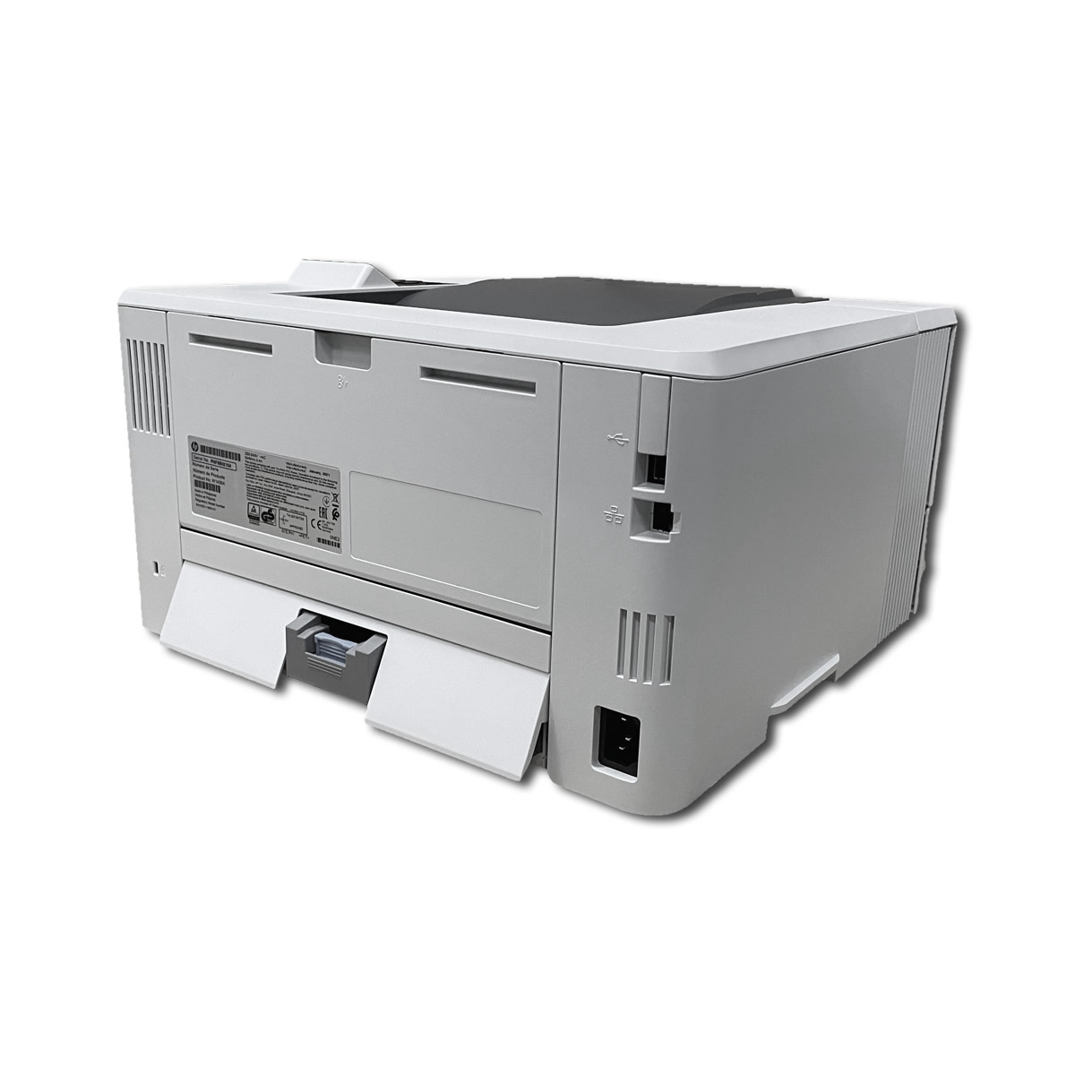 Rückansicht eines weißen und grauen HP Laserjet Pro M404 Druckers. Weißer Hintergrund.