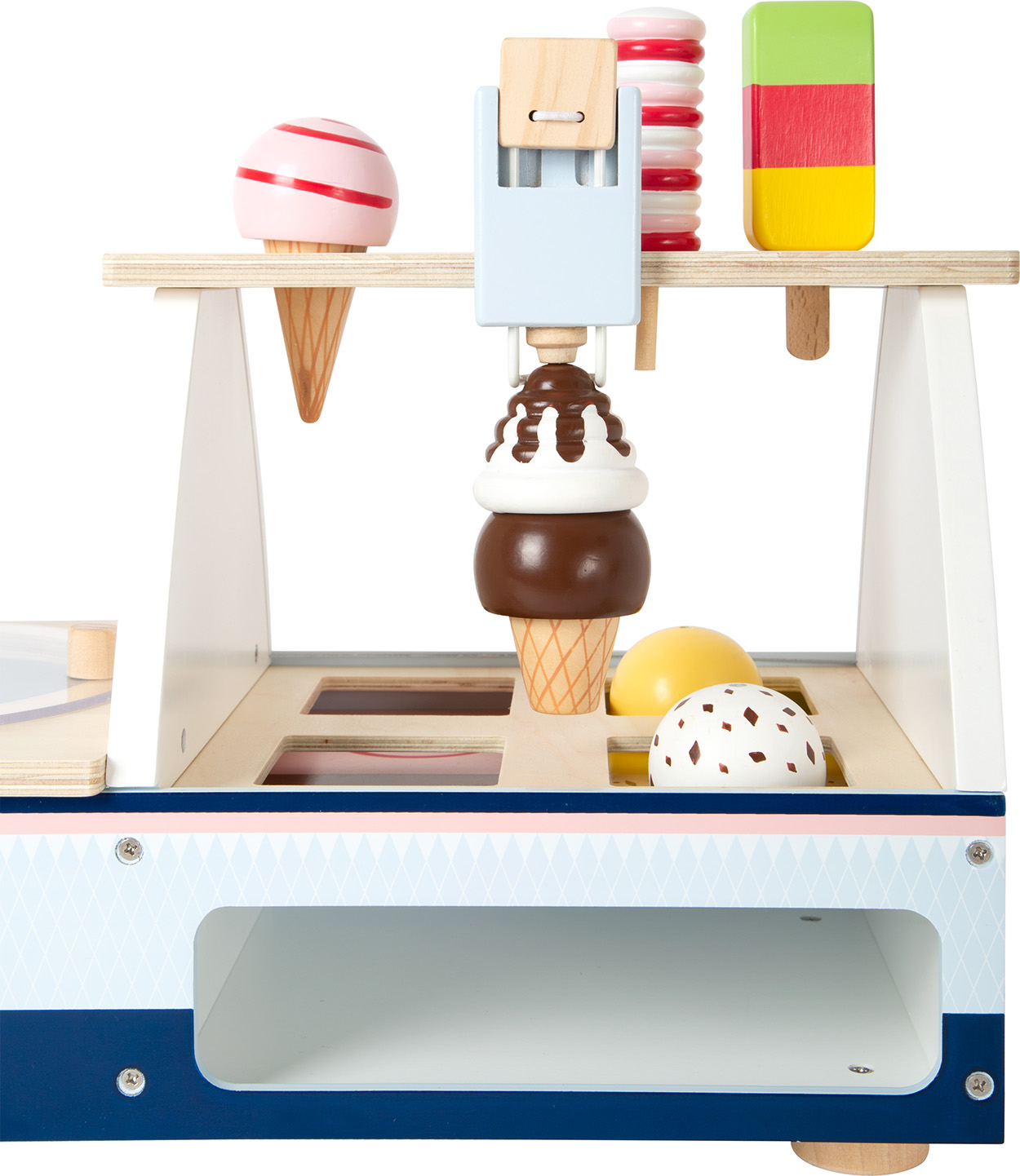 Holzspielzeug-Eisdiele mit Kegeln und Eis. Enthält Kugeln und eine Servierstation.