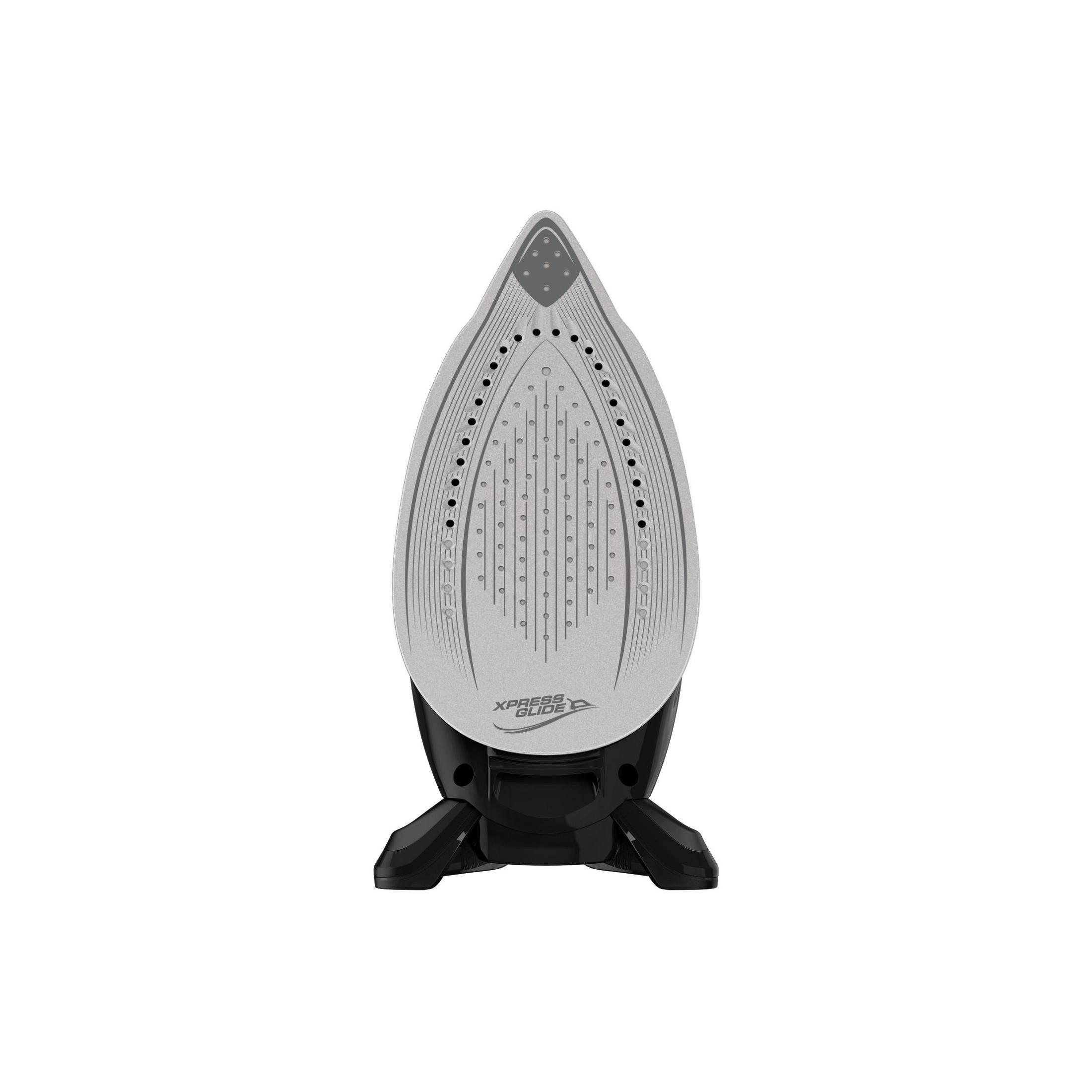 Srebrne i czarne żelazko na białym tle. Żelazko ma spiczastą końcówkę i czarną podstawę.