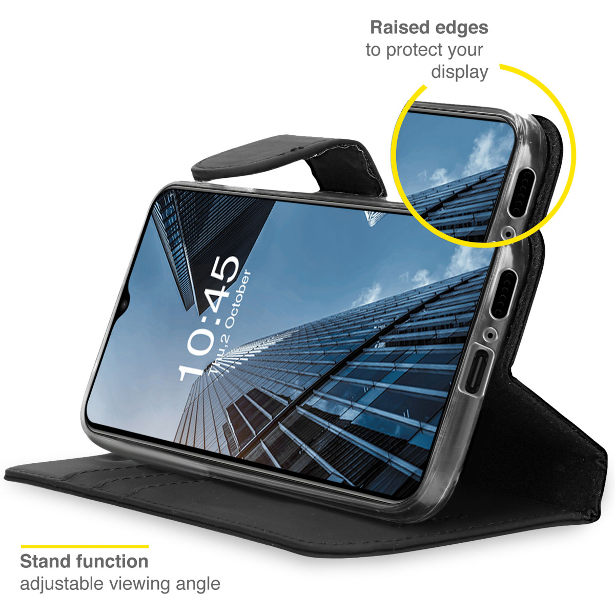 Téléphone dans un étui noir avec bords surélevés, sur un support. L'écran affiche 10:45.