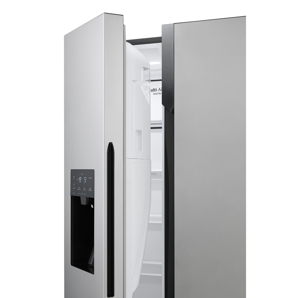 Ein Kühlschrank aus Edelstahl mit offener Tür, der das Innere zeigt.