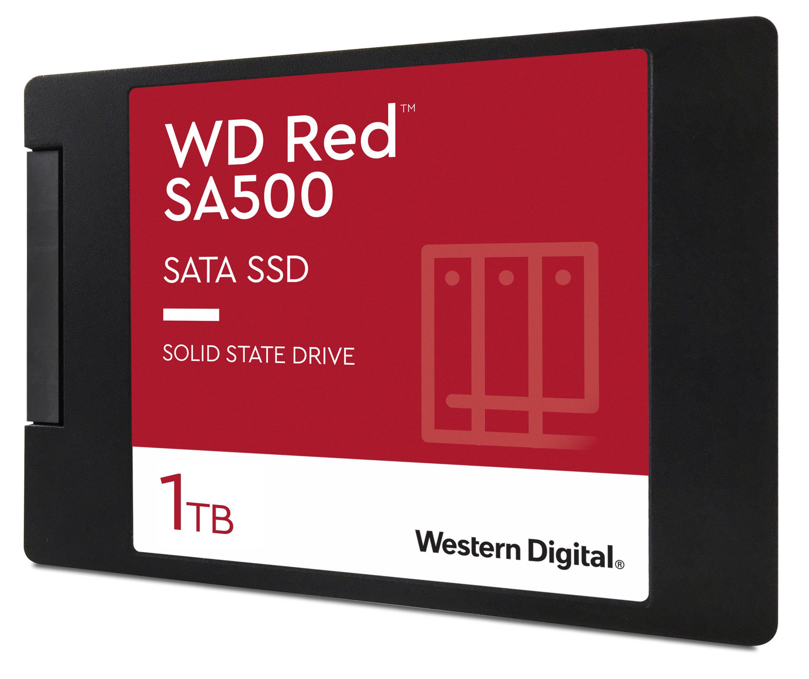 Dysk SSD WD Red SA500 w czarnej obudowie, z czerwonym wierzchem i białym tekstem.