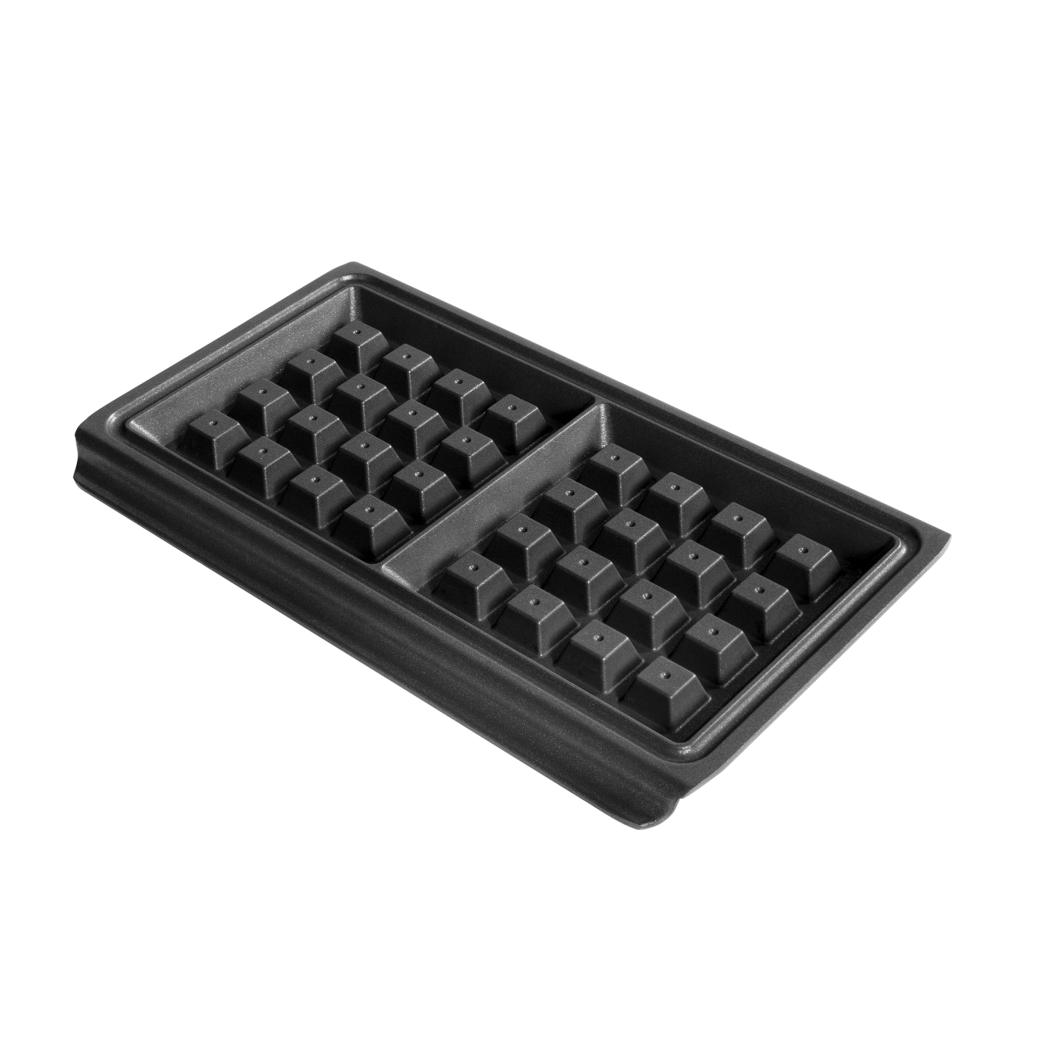 Ein schwarzes Waffeleisen mit Gittermuster. Der Hintergrund ist schwarz.