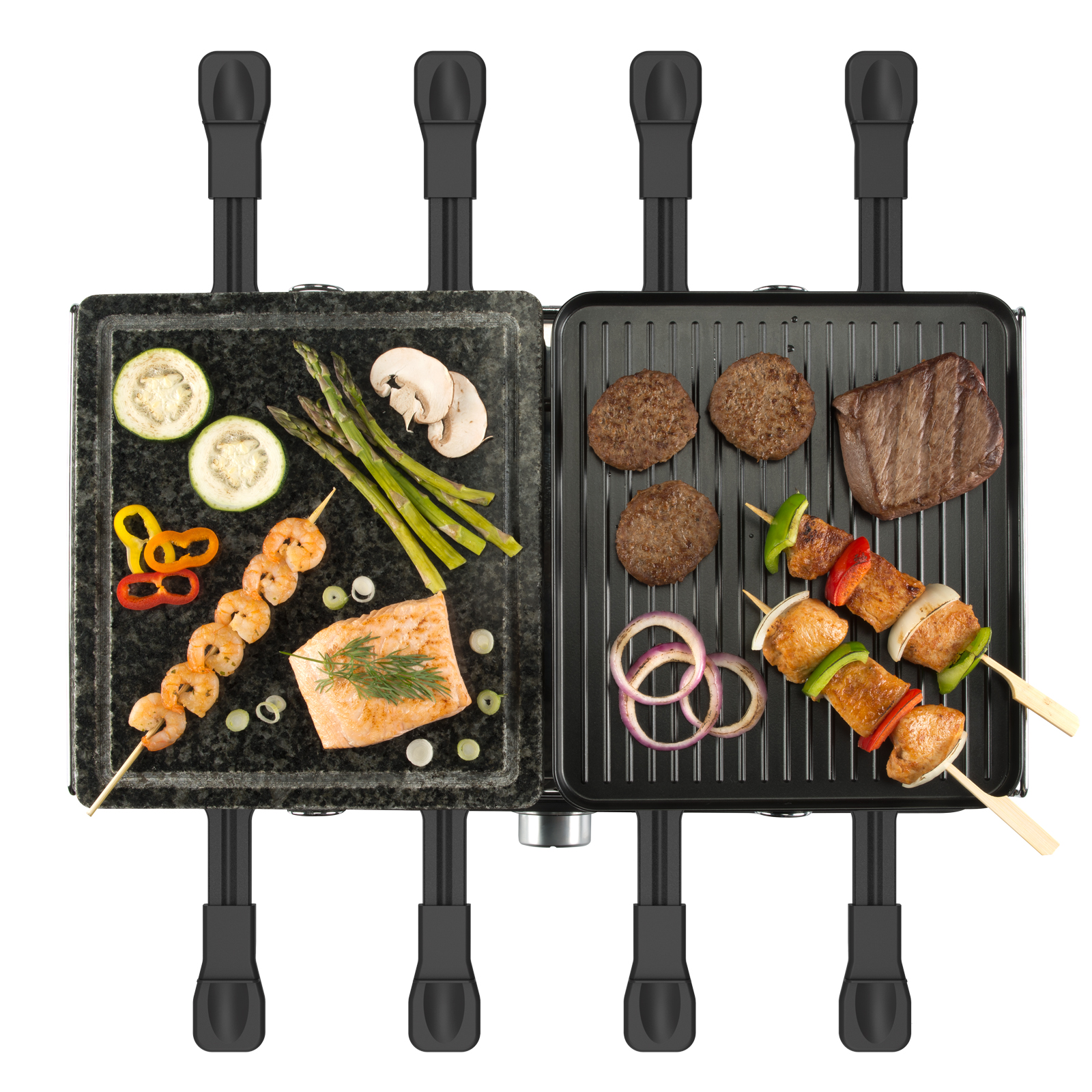 Una parrilla de mesa con comida encima. Incluye varias carnes, verduras y brochetas para asar.