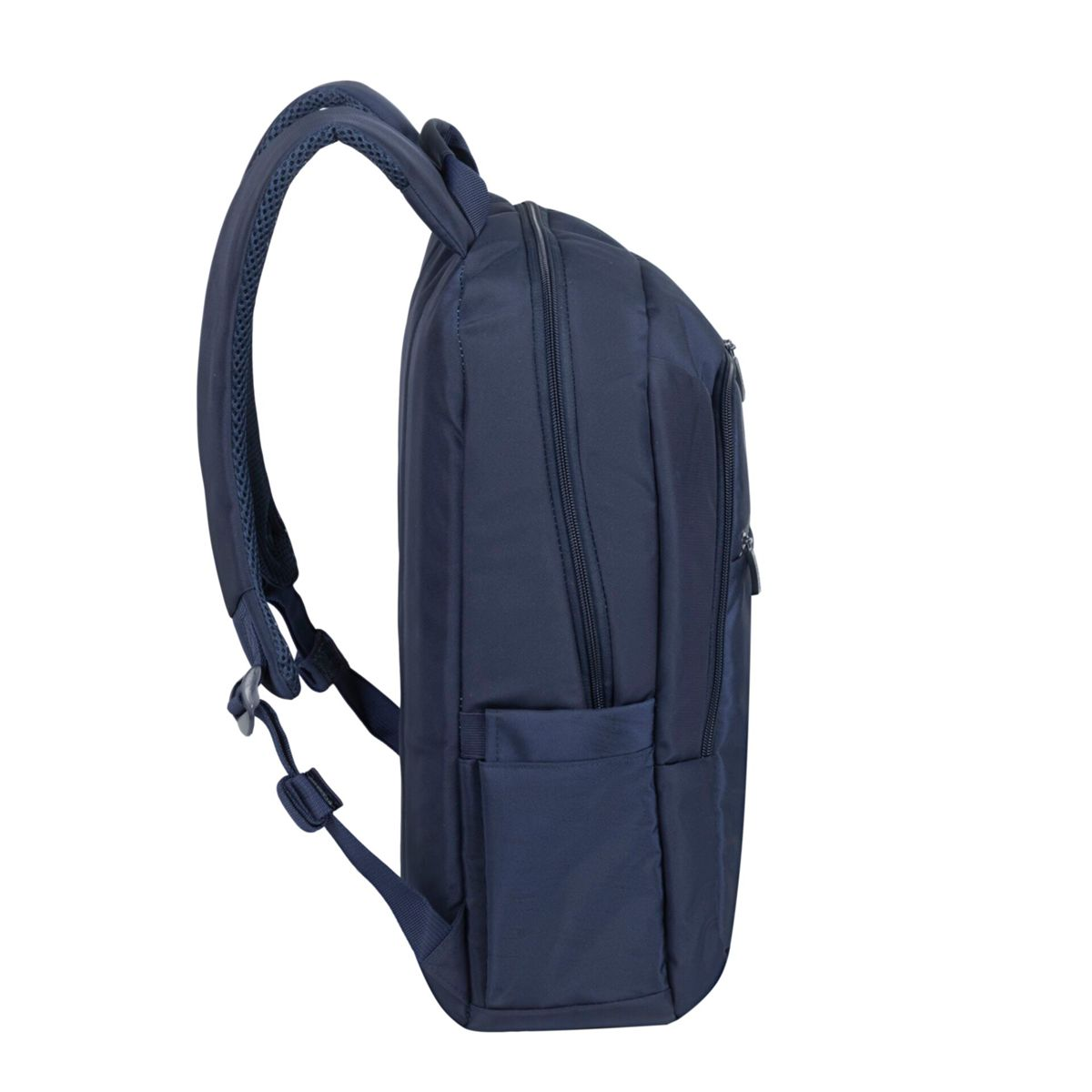 Zaino blu navy visto lateralmente. Ha una cerniera e spallacci.