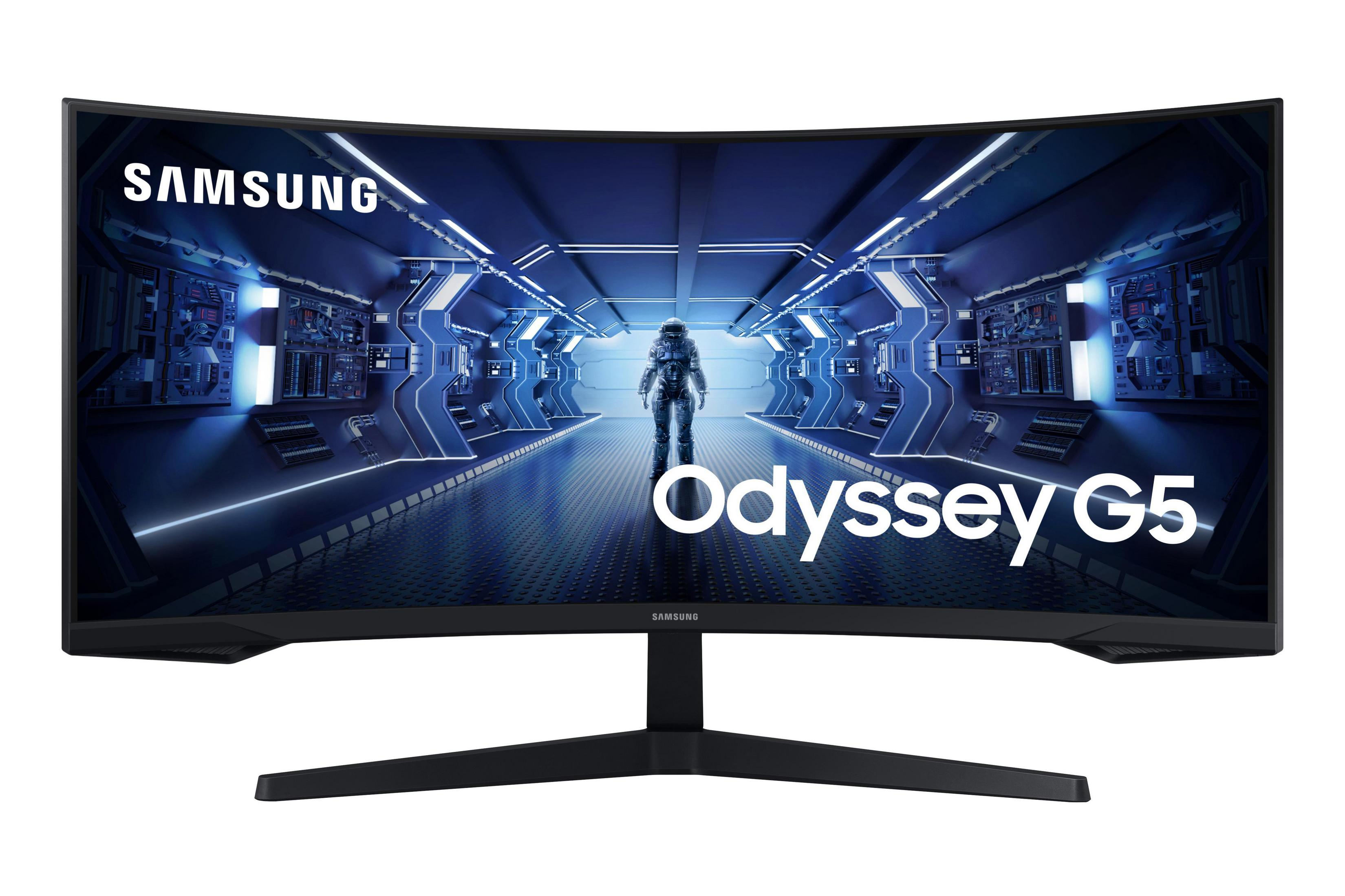 Gebogener Samsung Odyssey G5 Monitor mit Weltraumfahrer-Grafik auf dem Bildschirm, schwarzer Ständer.